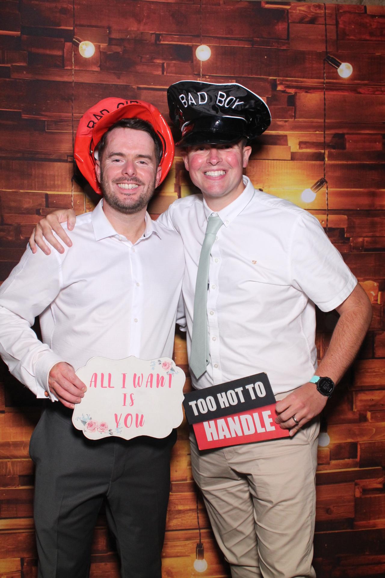 Lucy & Mark  | View more photos from the event at gallery.magicimages.uk/u/MagicImages/Lucy-Mark