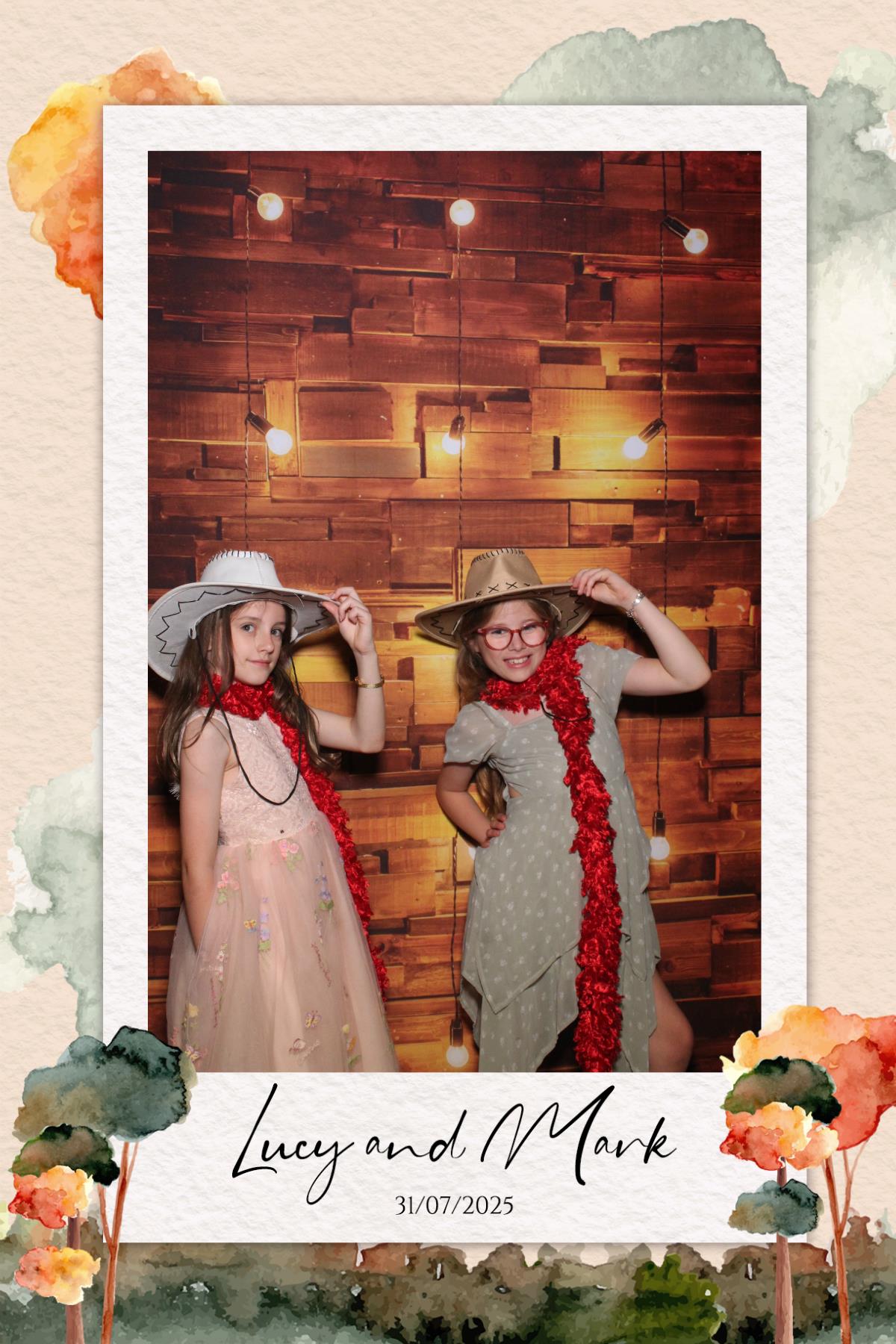 Lucy & Mark  | View more photos from the event at gallery.magicimages.uk/u/MagicImages/Lucy-Mark