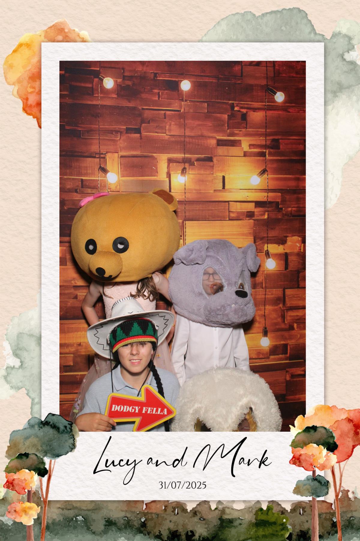 Lucy & Mark  | View more photos from the event at gallery.magicimages.uk/u/MagicImages/Lucy-Mark