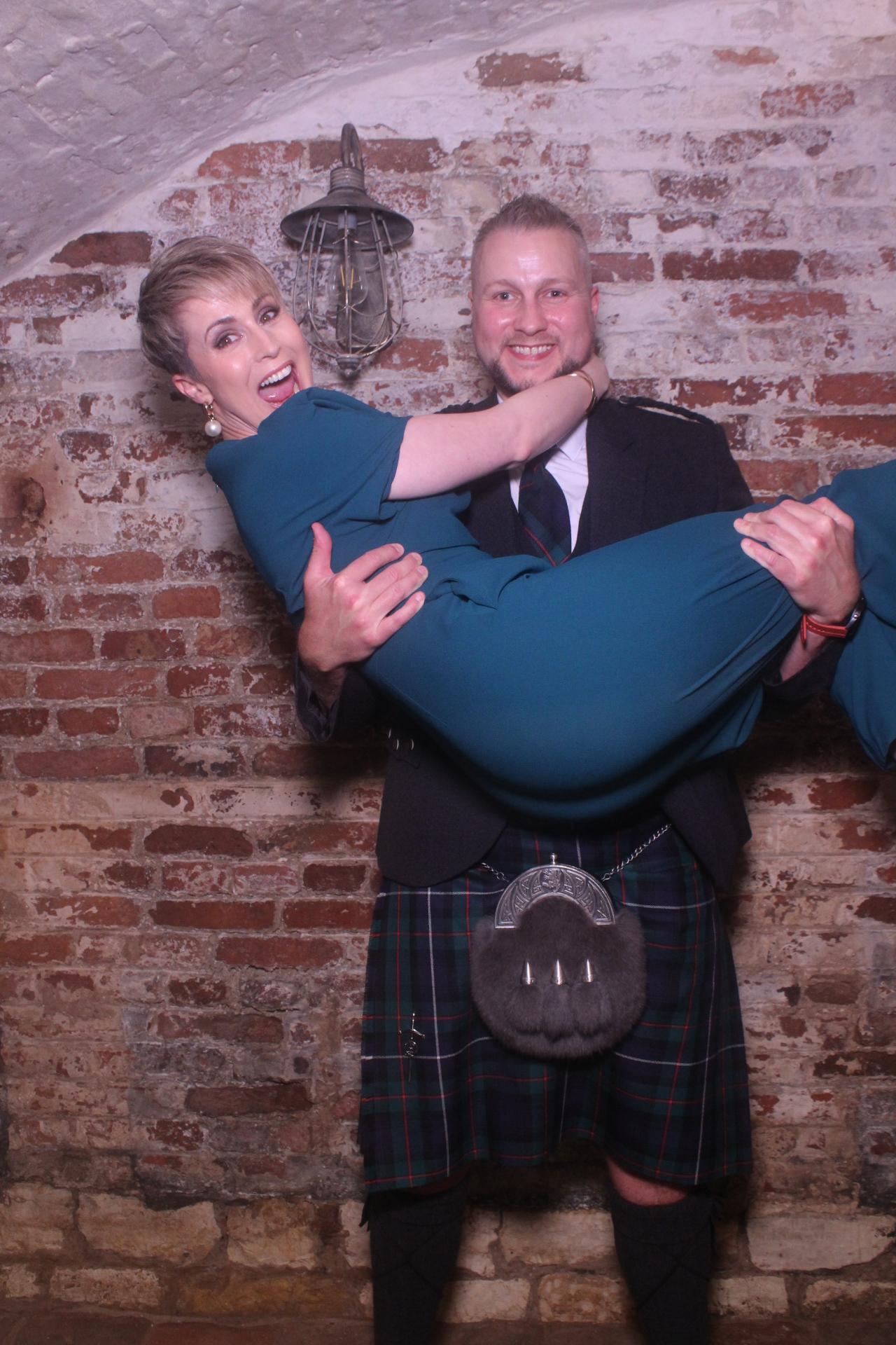 Lucy & Steven  | View more photos from the event at gallery.magicimages.uk/u/MagicImages/Lucy-Steven