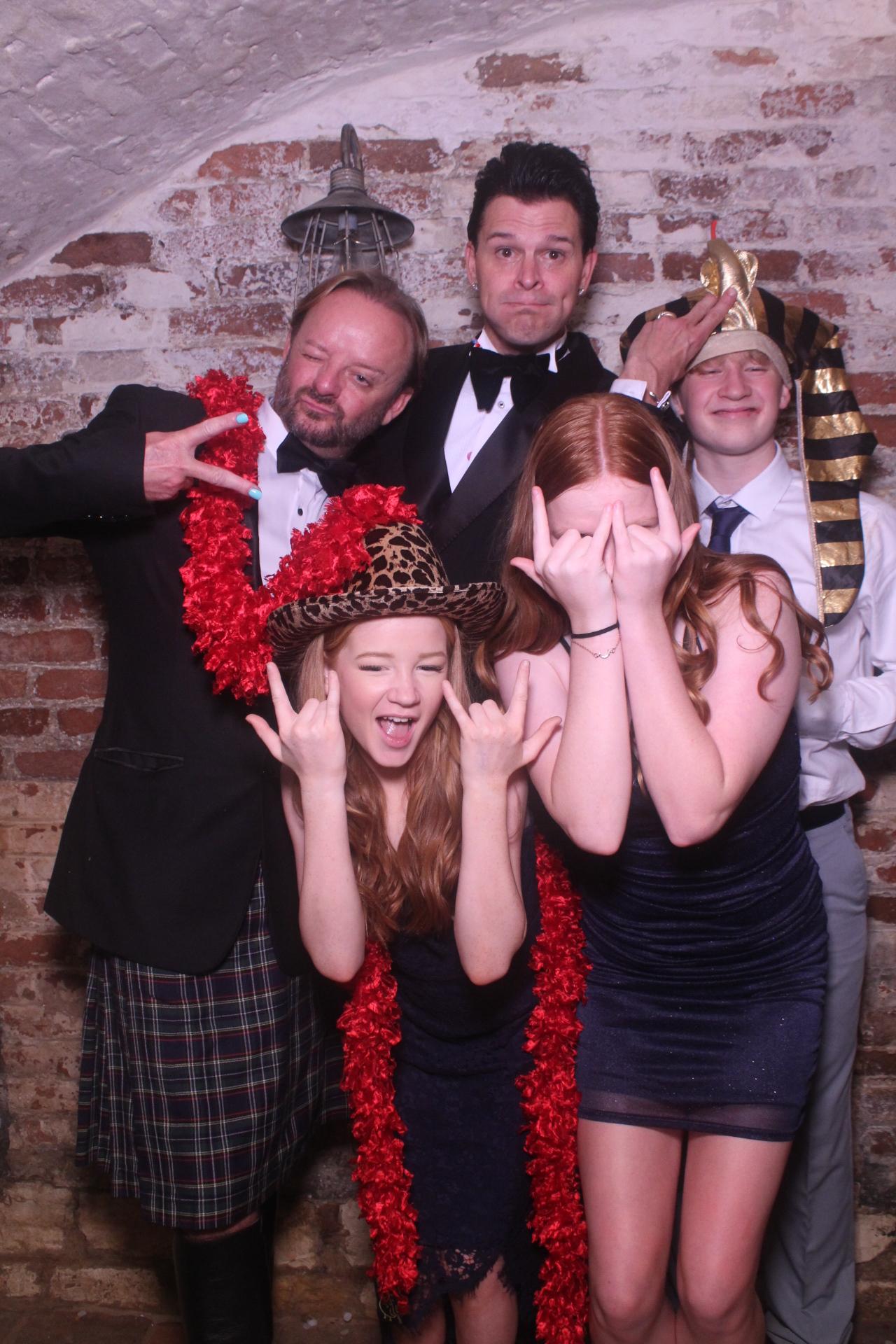 Lucy & Steven  | View more photos from the event at gallery.magicimages.uk/u/MagicImages/Lucy-Steven