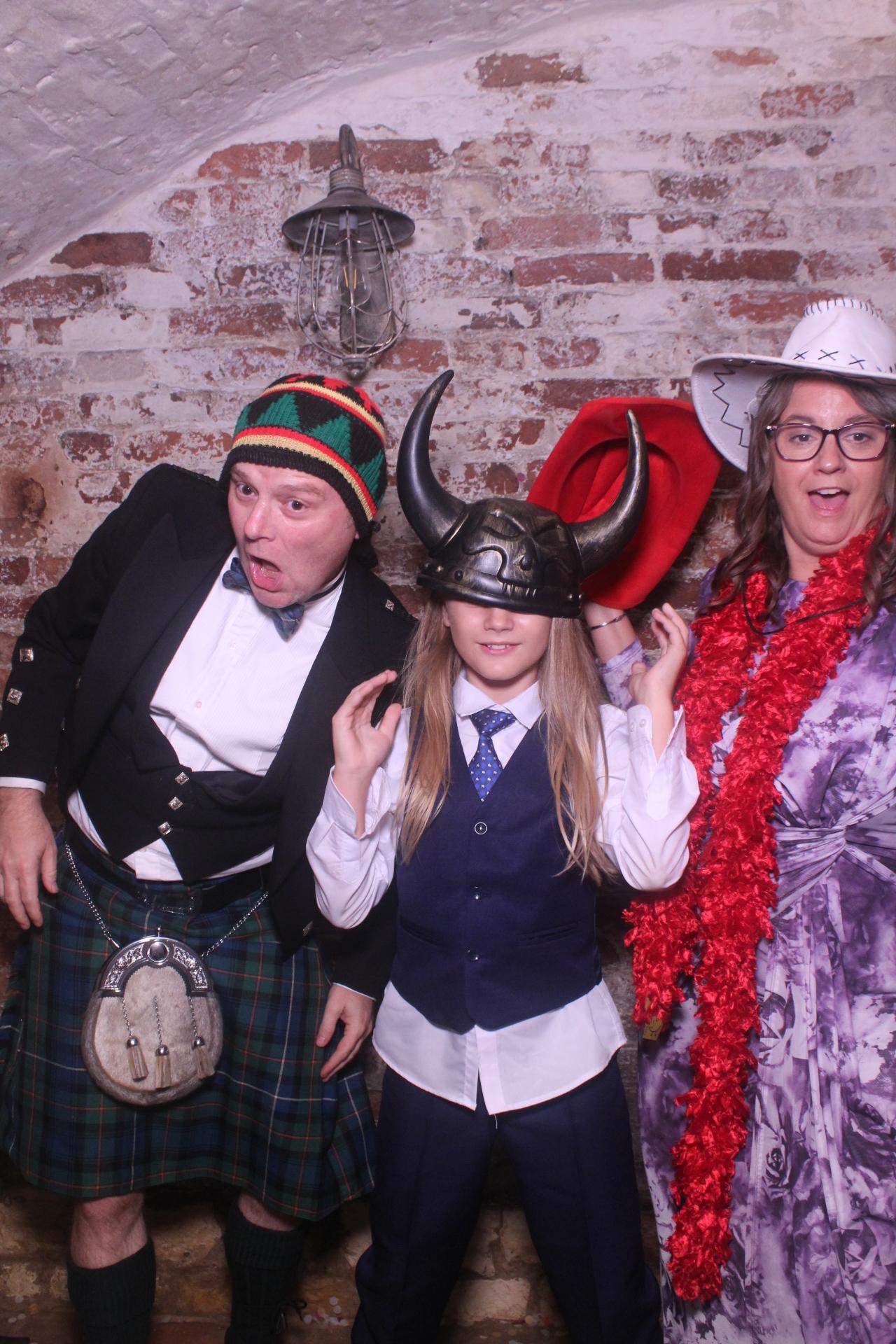 Lucy & Steven  | View more photos from the event at gallery.magicimages.uk/u/MagicImages/Lucy-Steven