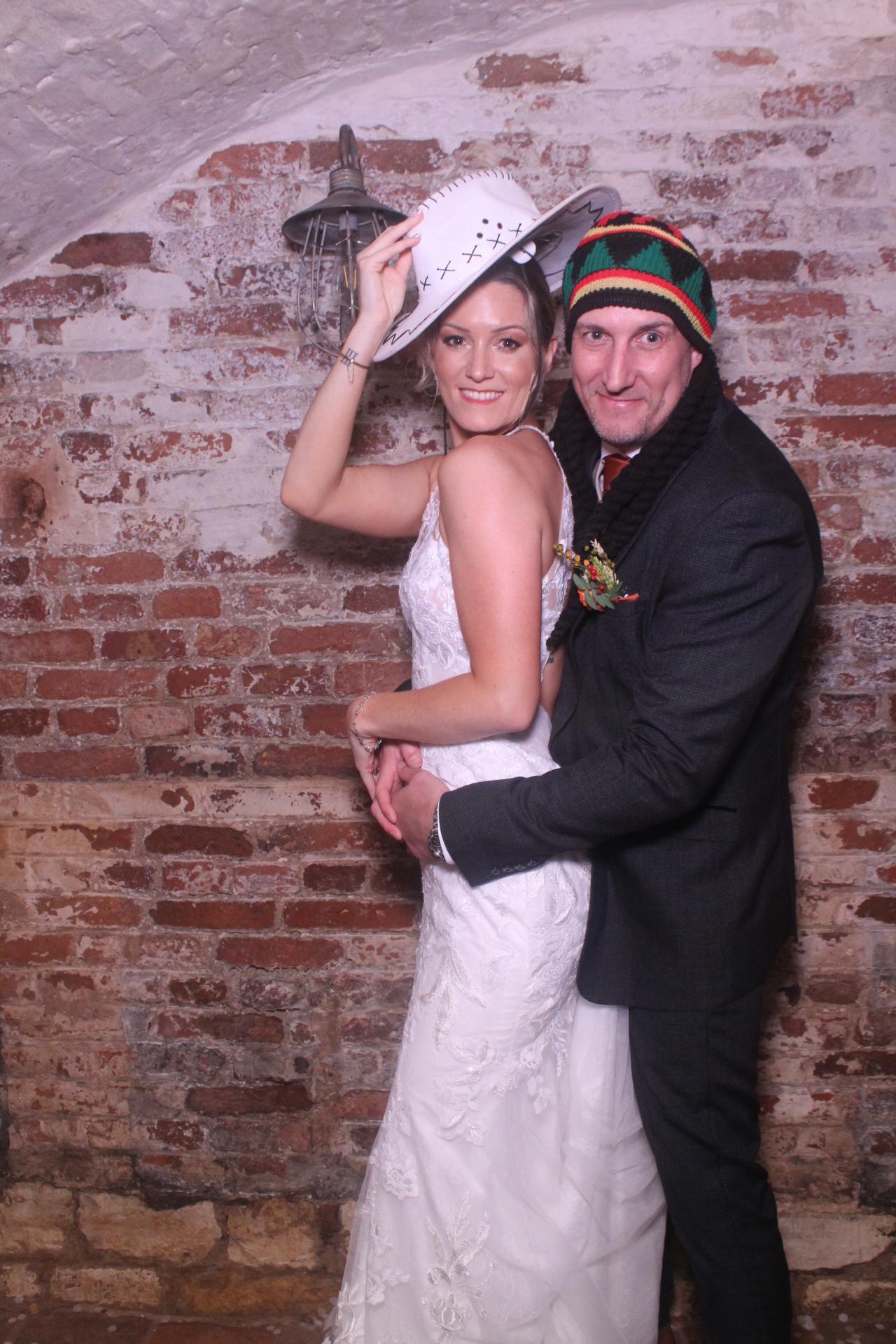 Lucy & Steven  | View more photos from the event at gallery.magicimages.uk/u/MagicImages/Lucy-Steven