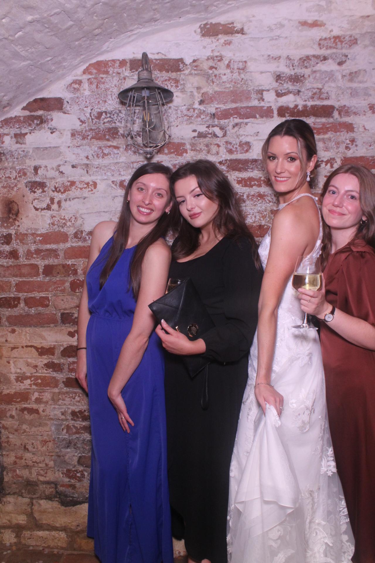 Lucy & Steven  | View more photos from the event at gallery.magicimages.uk/u/MagicImages/Lucy-Steven