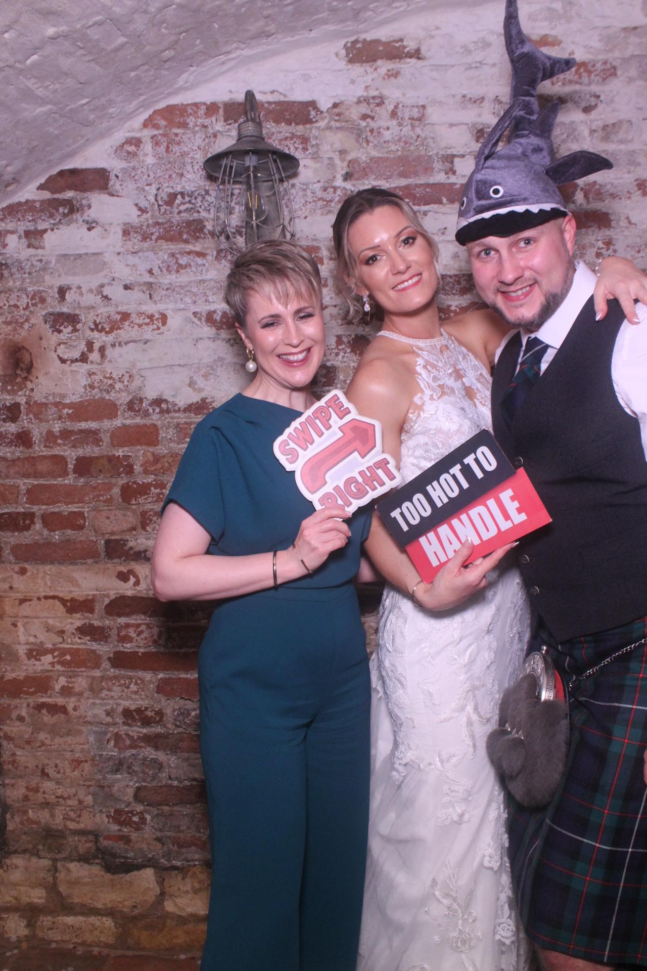 Lucy & Steven  | View more photos from the event at gallery.magicimages.uk/u/MagicImages/Lucy-Steven