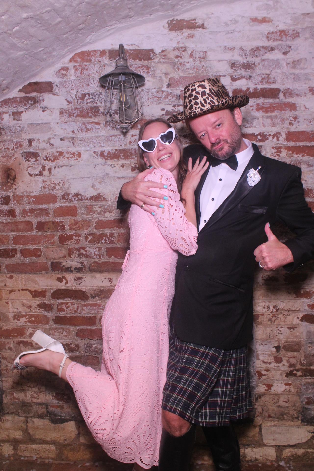 Lucy & Steven  | View more photos from the event at gallery.magicimages.uk/u/MagicImages/Lucy-Steven