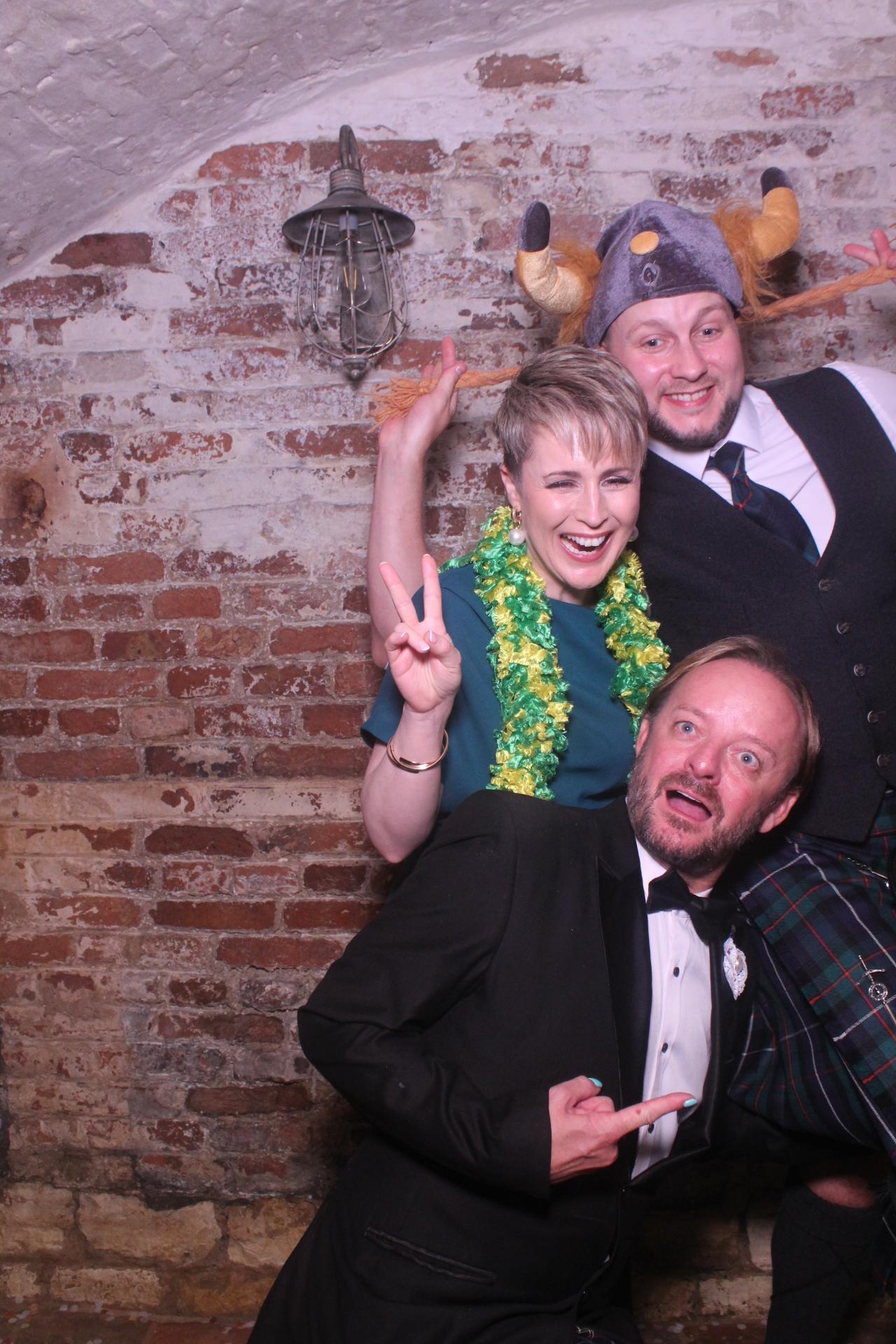 Lucy & Steven  | View more photos from the event at gallery.magicimages.uk/u/MagicImages/Lucy-Steven