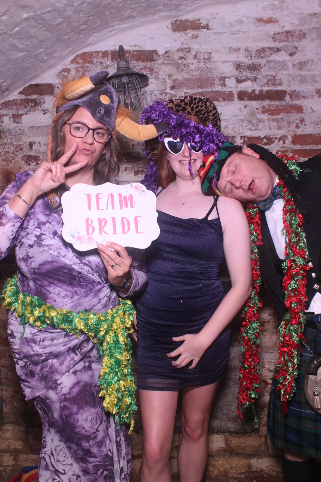 Lucy & Steven  | View more photos from the event at gallery.magicimages.uk/u/MagicImages/Lucy-Steven