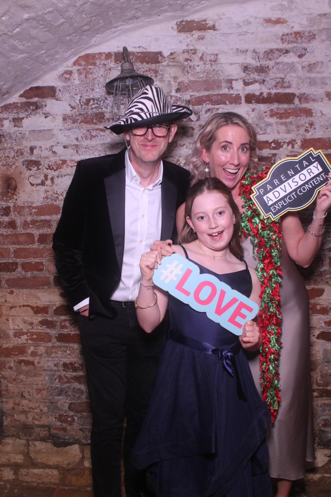 Lucy & Steven  | View more photos from the event at gallery.magicimages.uk/u/MagicImages/Lucy-Steven