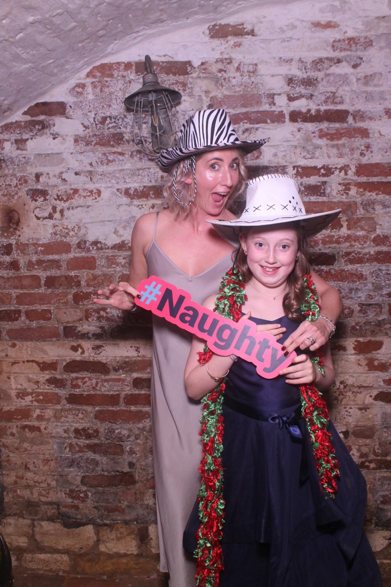 Lucy & Steven  | View more photos from the event at gallery.magicimages.uk/u/MagicImages/Lucy-Steven