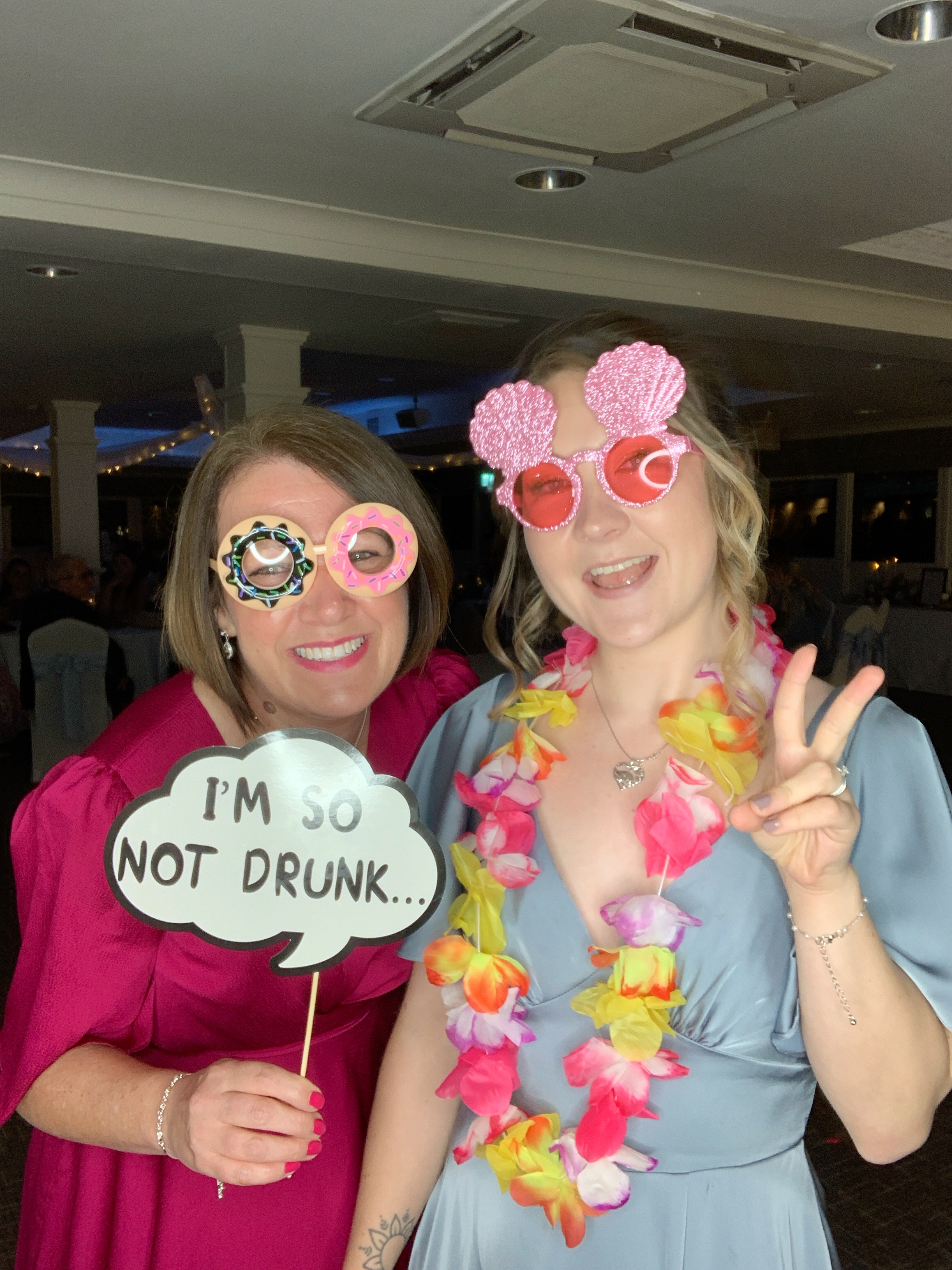 Magda & Oliver  | View more photos from the event at gallery.magicimages.uk/u/MagicImages/Magda-Oliver