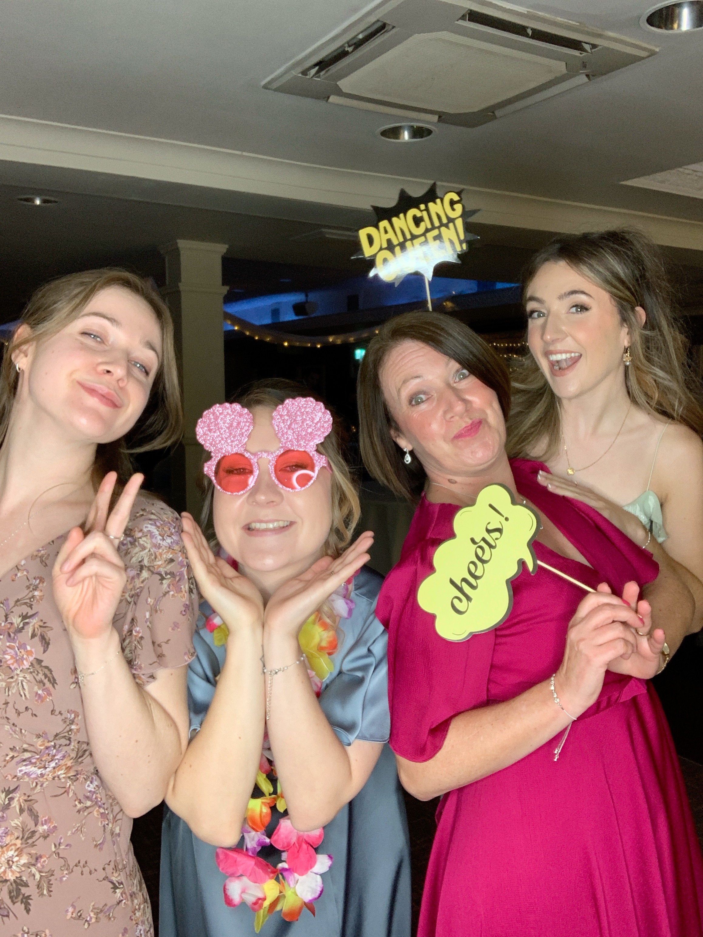 Magda & Oliver  | View more photos from the event at gallery.magicimages.uk/u/MagicImages/Magda-Oliver