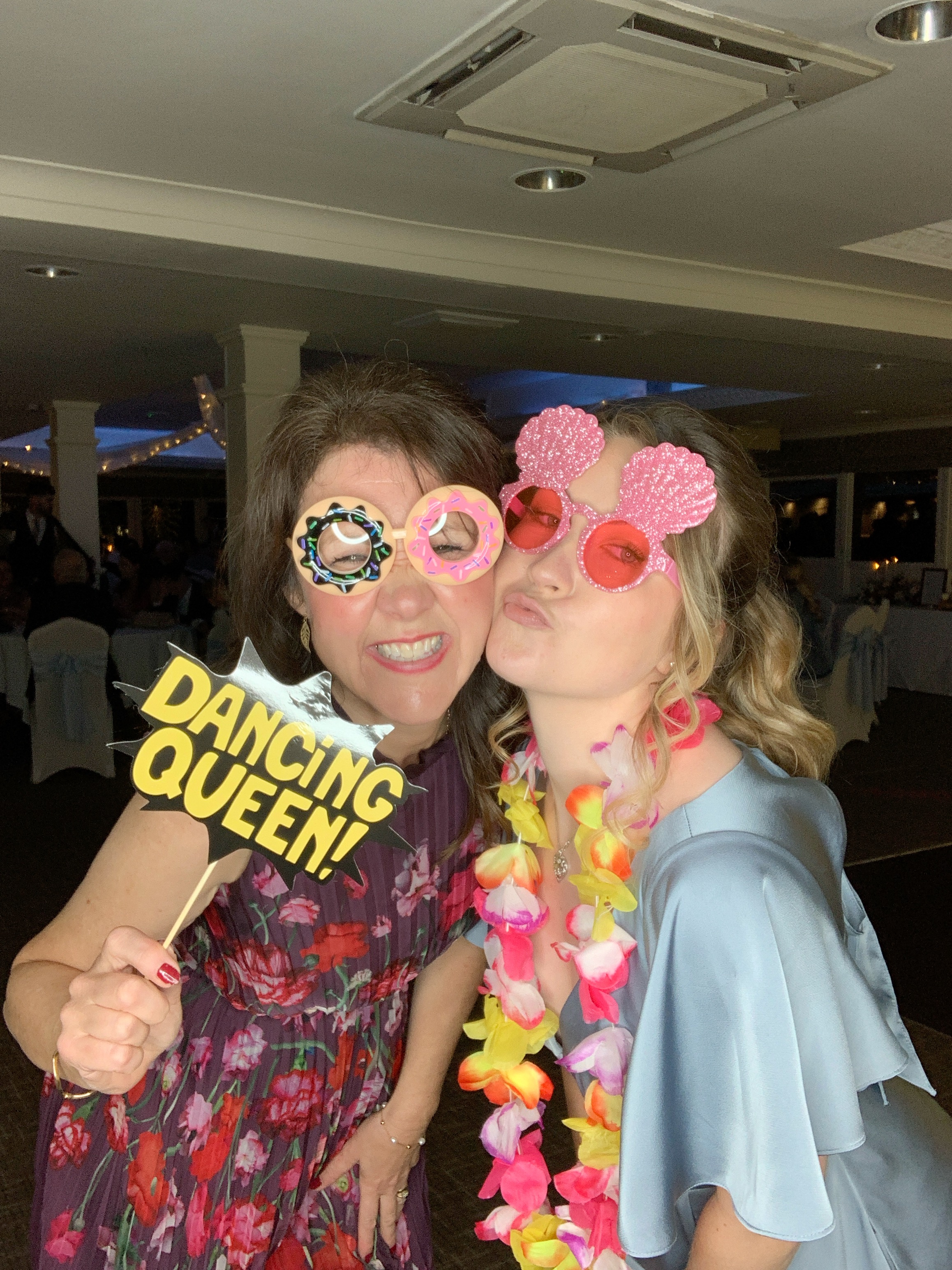 Magda & Oliver  | View more photos from the event at gallery.magicimages.uk/u/MagicImages/Magda-Oliver