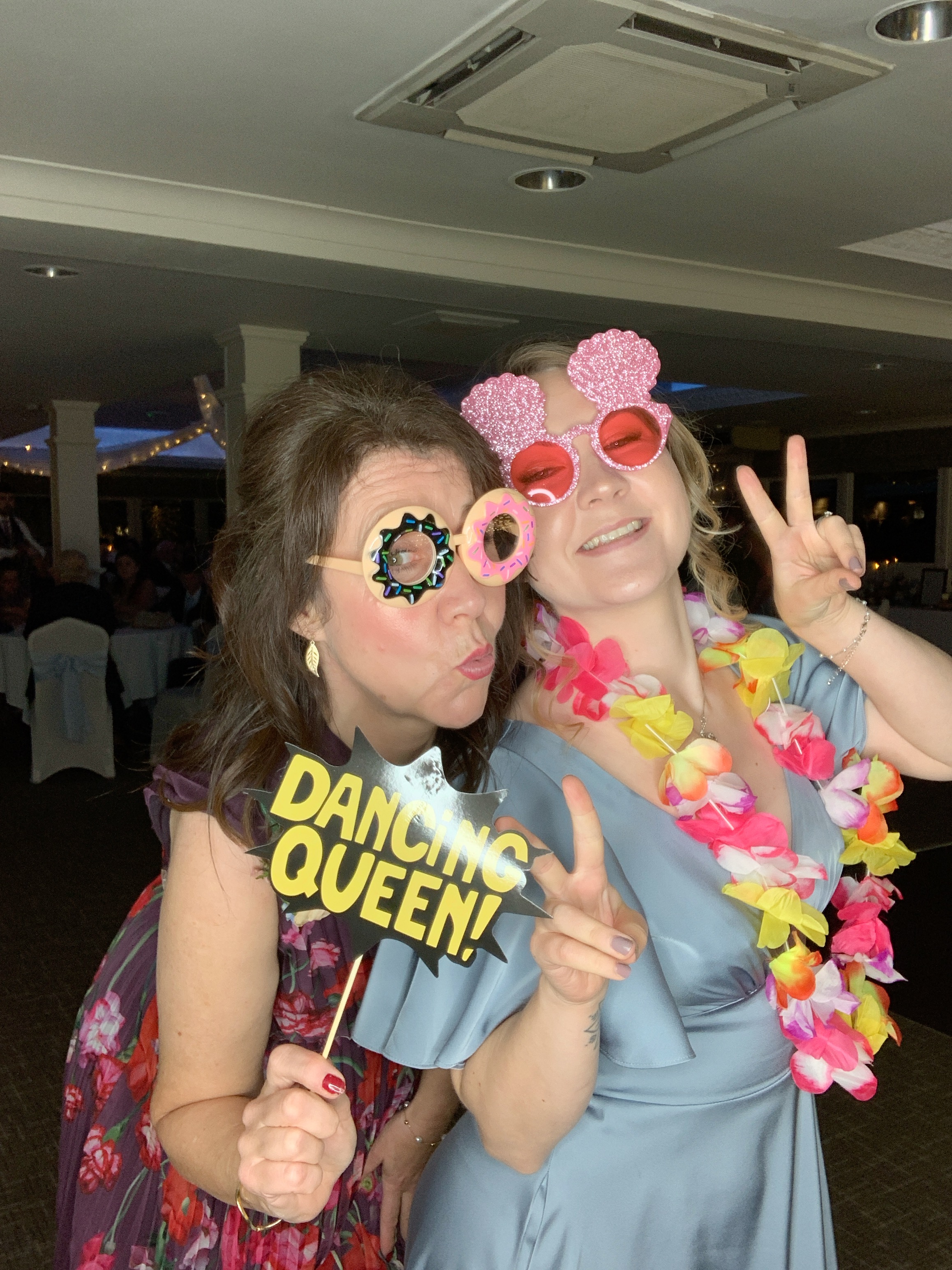 Magda & Oliver  | View more photos from the event at gallery.magicimages.uk/u/MagicImages/Magda-Oliver