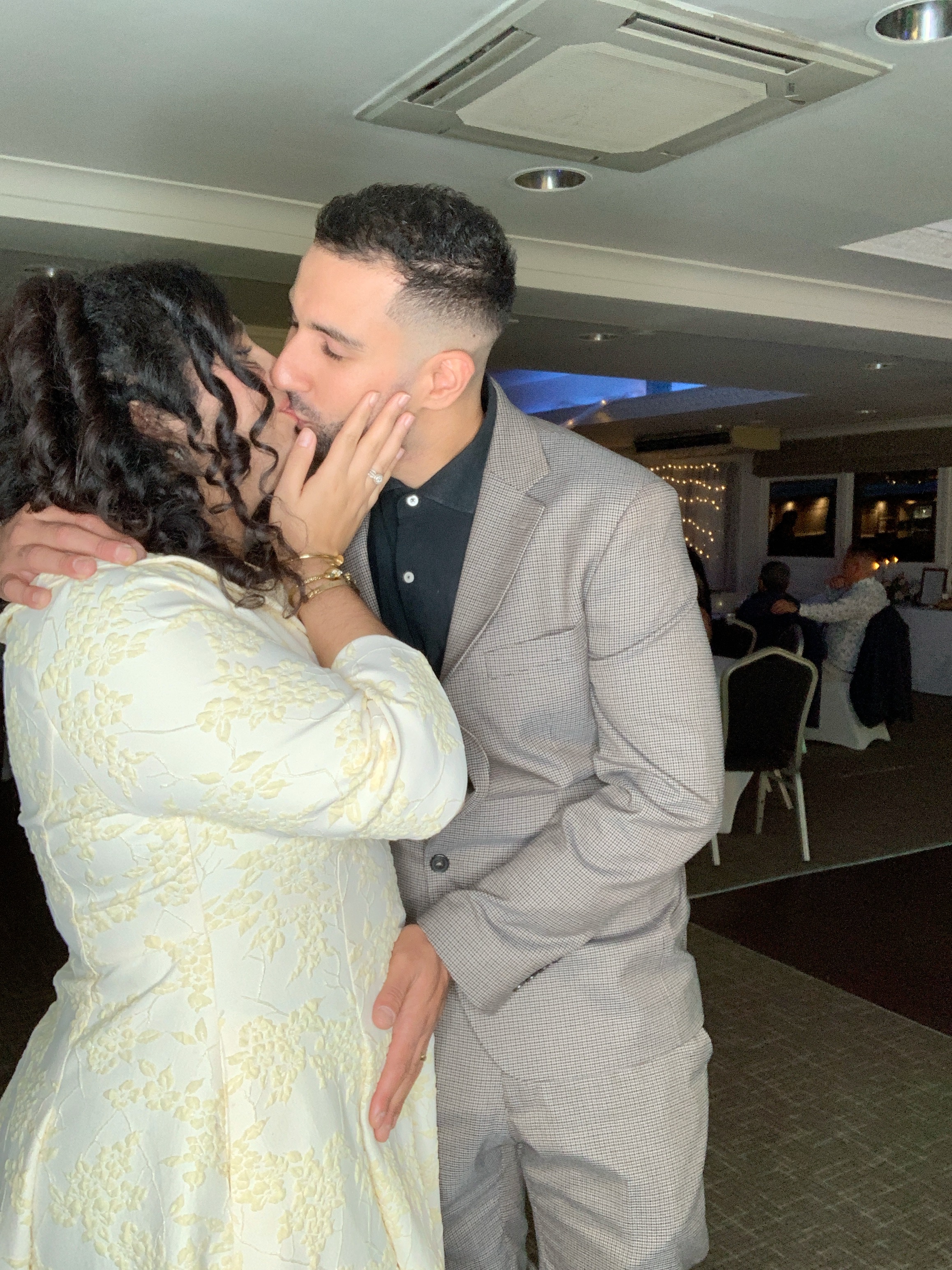 Magda & Oliver  | View more photos from the event at gallery.magicimages.uk/u/MagicImages/Magda-Oliver