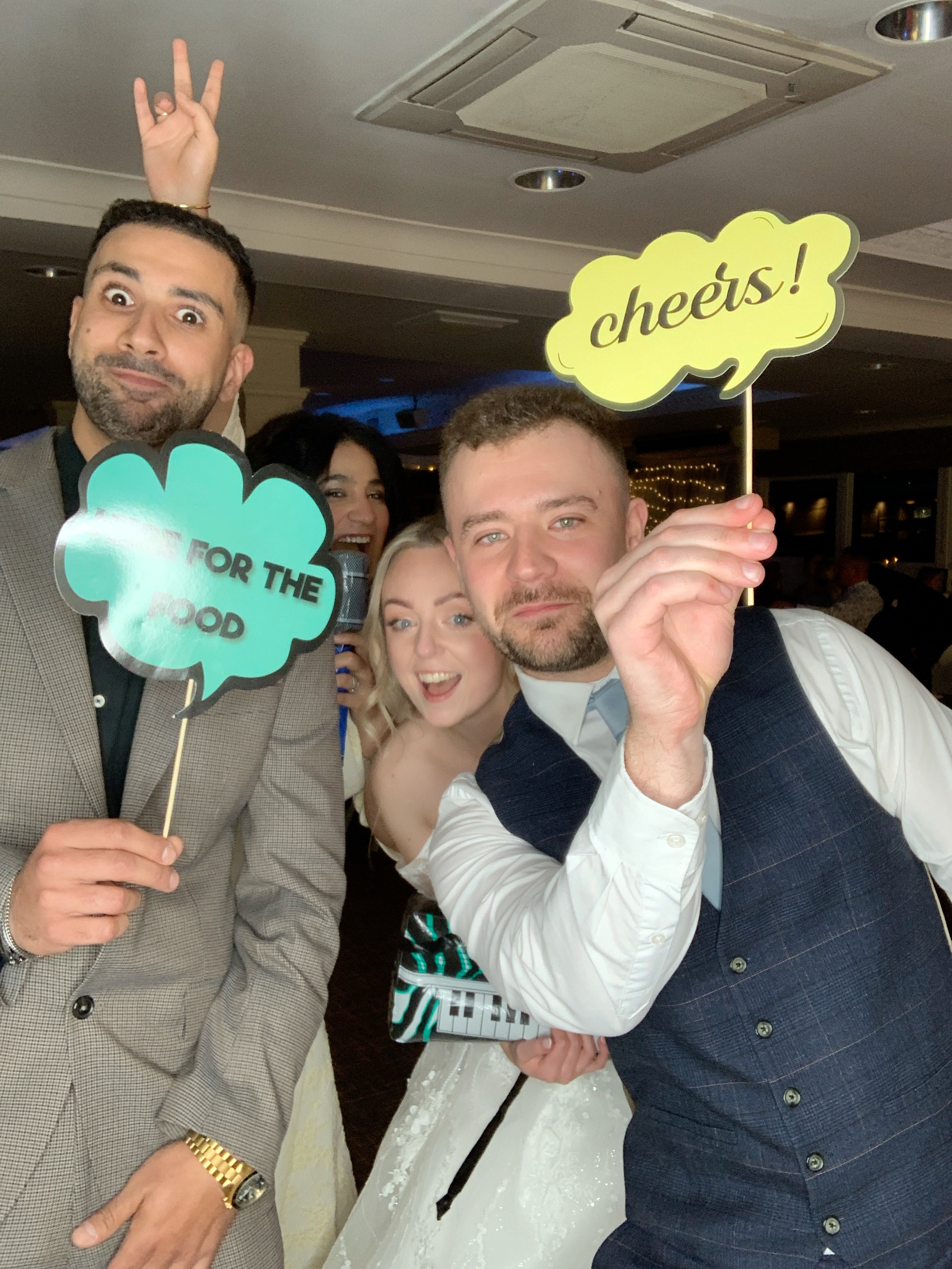 Magda & Oliver  | View more photos from the event at gallery.magicimages.uk/u/MagicImages/Magda-Oliver