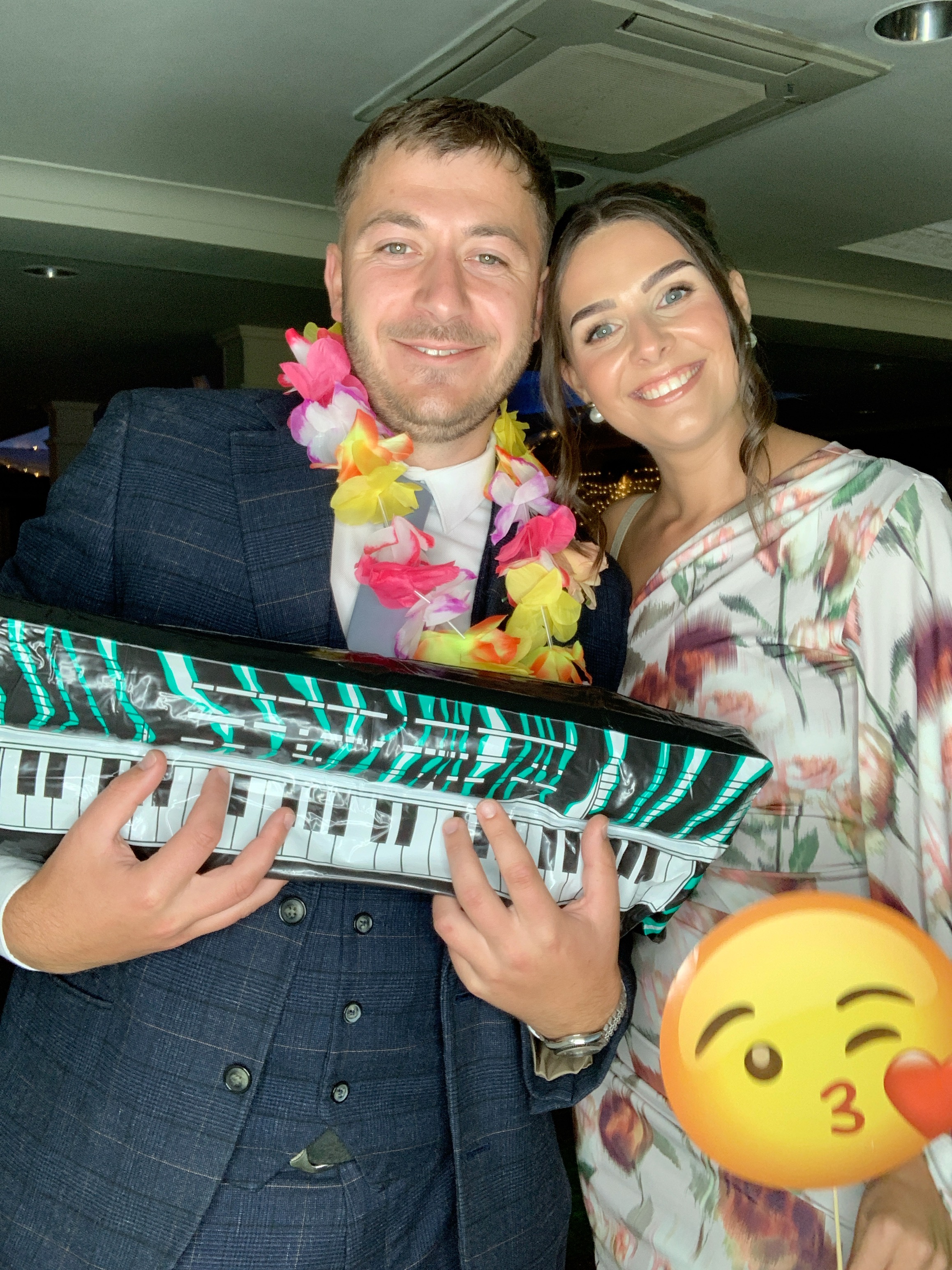 Magda & Oliver  | View more photos from the event at gallery.magicimages.uk/u/MagicImages/Magda-Oliver