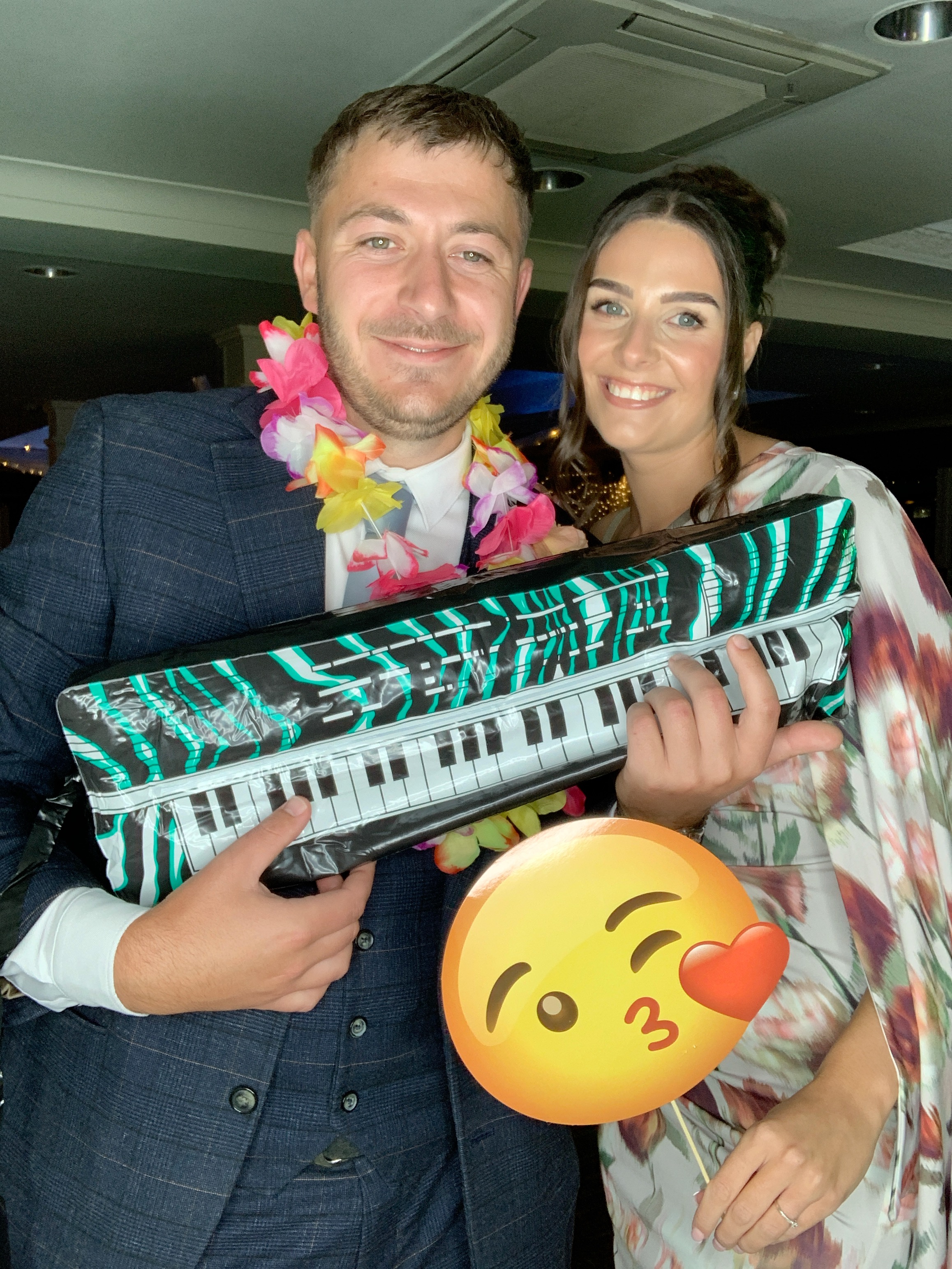 Magda & Oliver  | View more photos from the event at gallery.magicimages.uk/u/MagicImages/Magda-Oliver