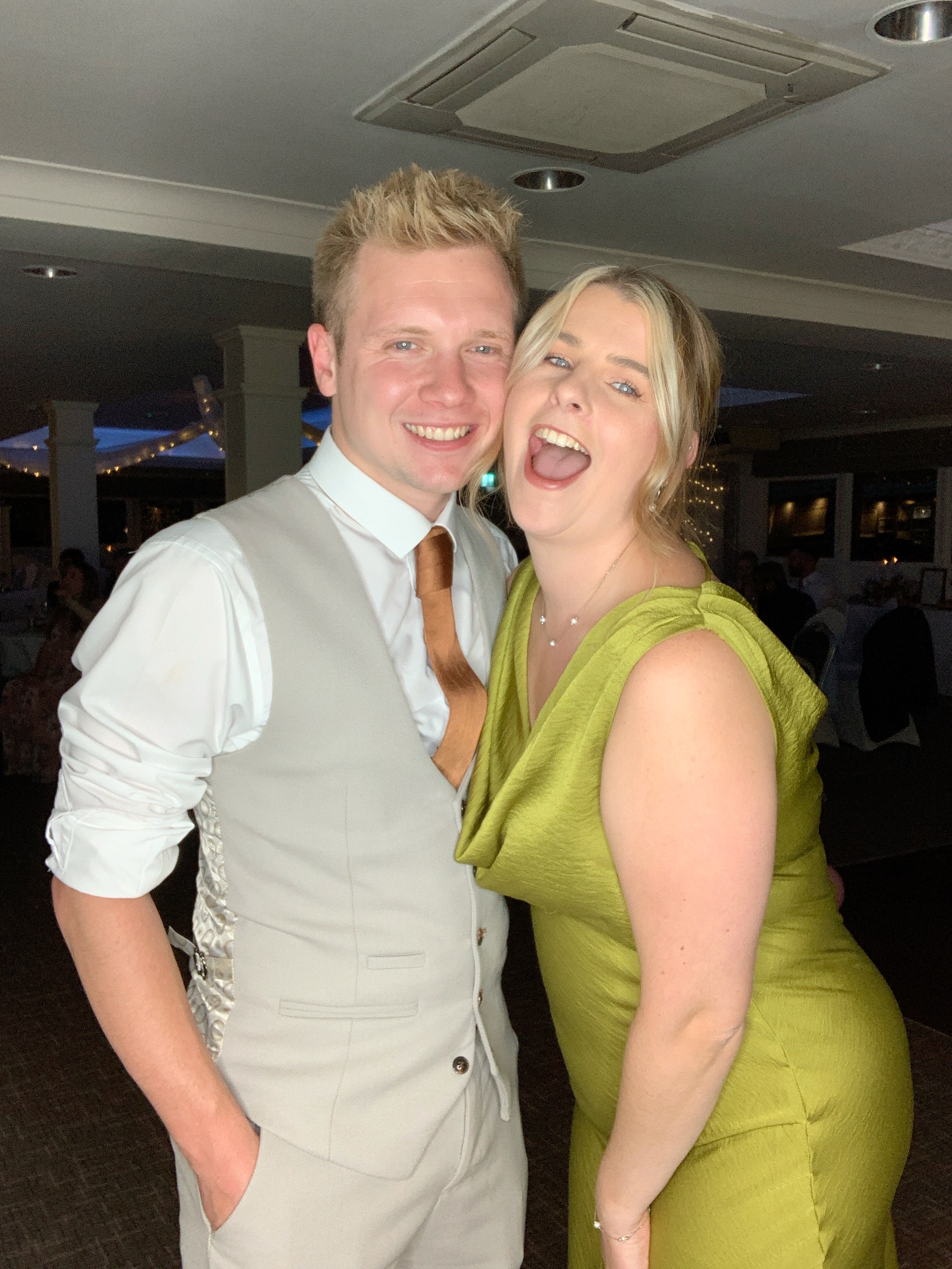 Magda & Oliver  | View more photos from the event at gallery.magicimages.uk/u/MagicImages/Magda-Oliver