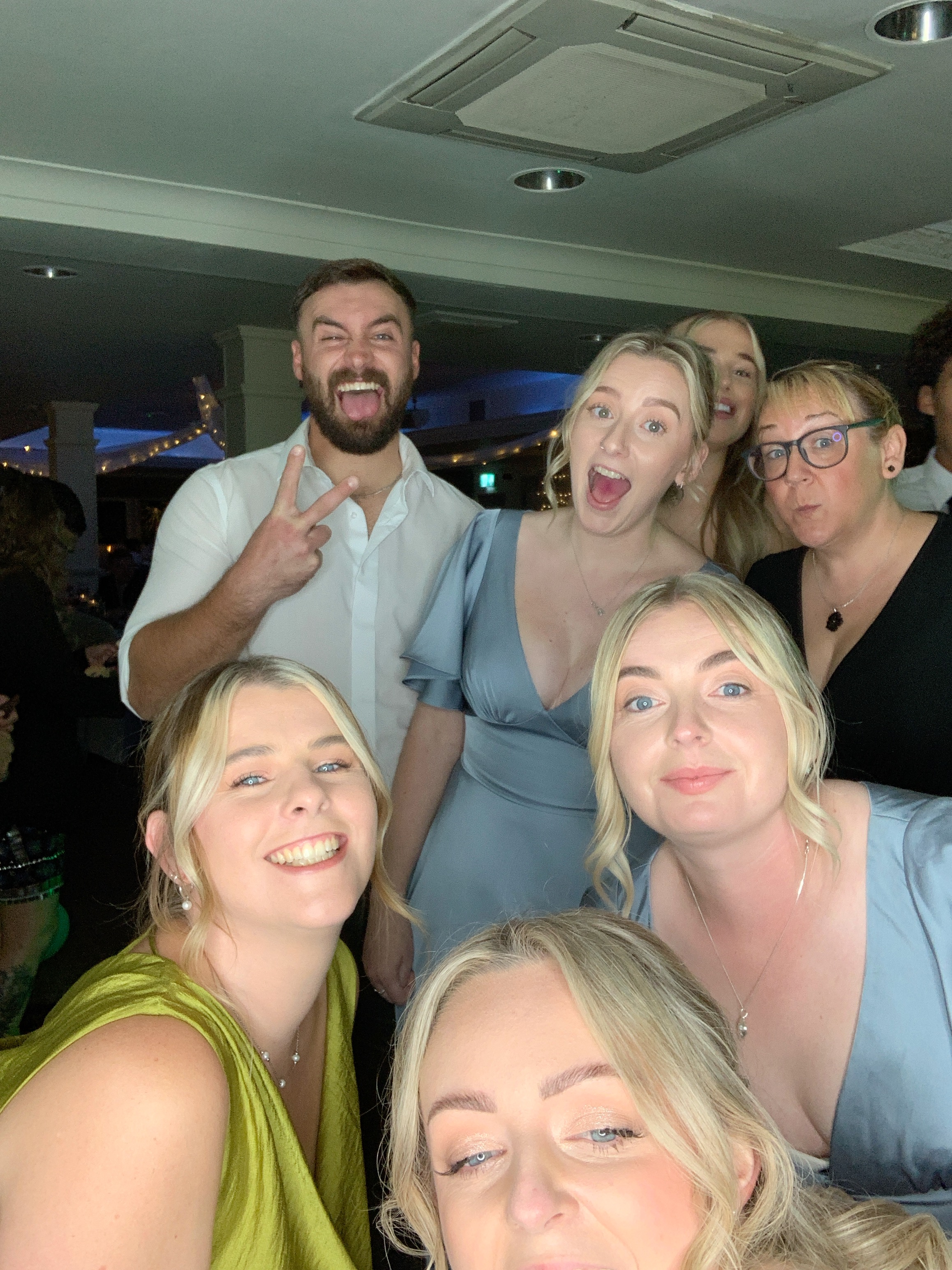 Magda & Oliver  | View more photos from the event at gallery.magicimages.uk/u/MagicImages/Magda-Oliver