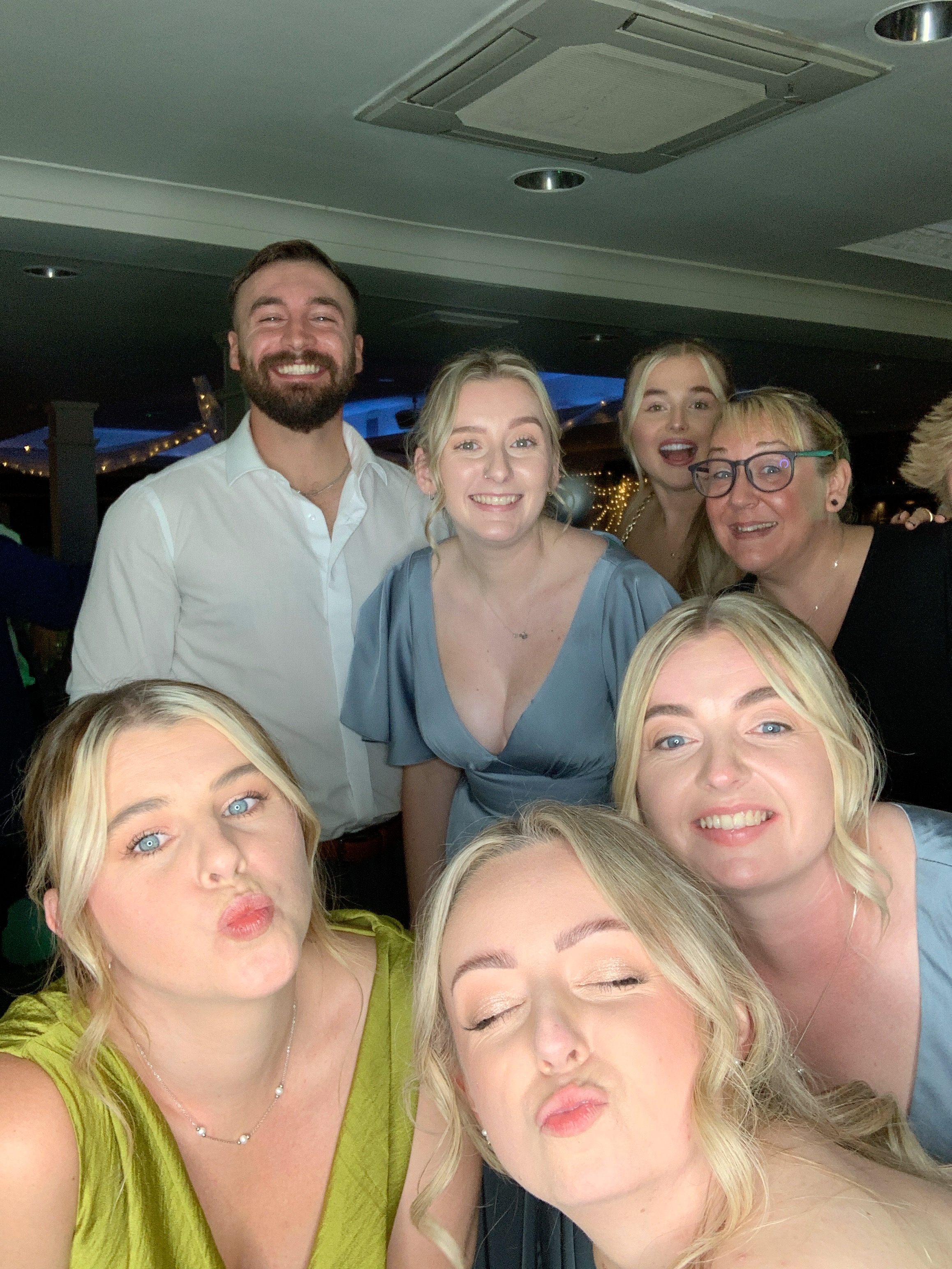 Magda & Oliver  | View more photos from the event at gallery.magicimages.uk/u/MagicImages/Magda-Oliver