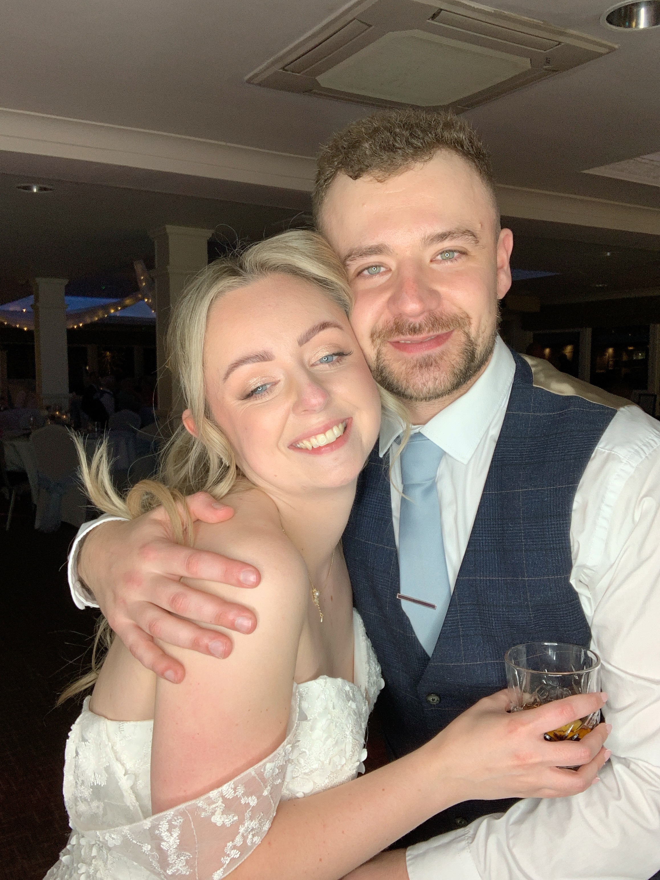 Magda & Oliver  | View more photos from the event at gallery.magicimages.uk/u/MagicImages/Magda-Oliver