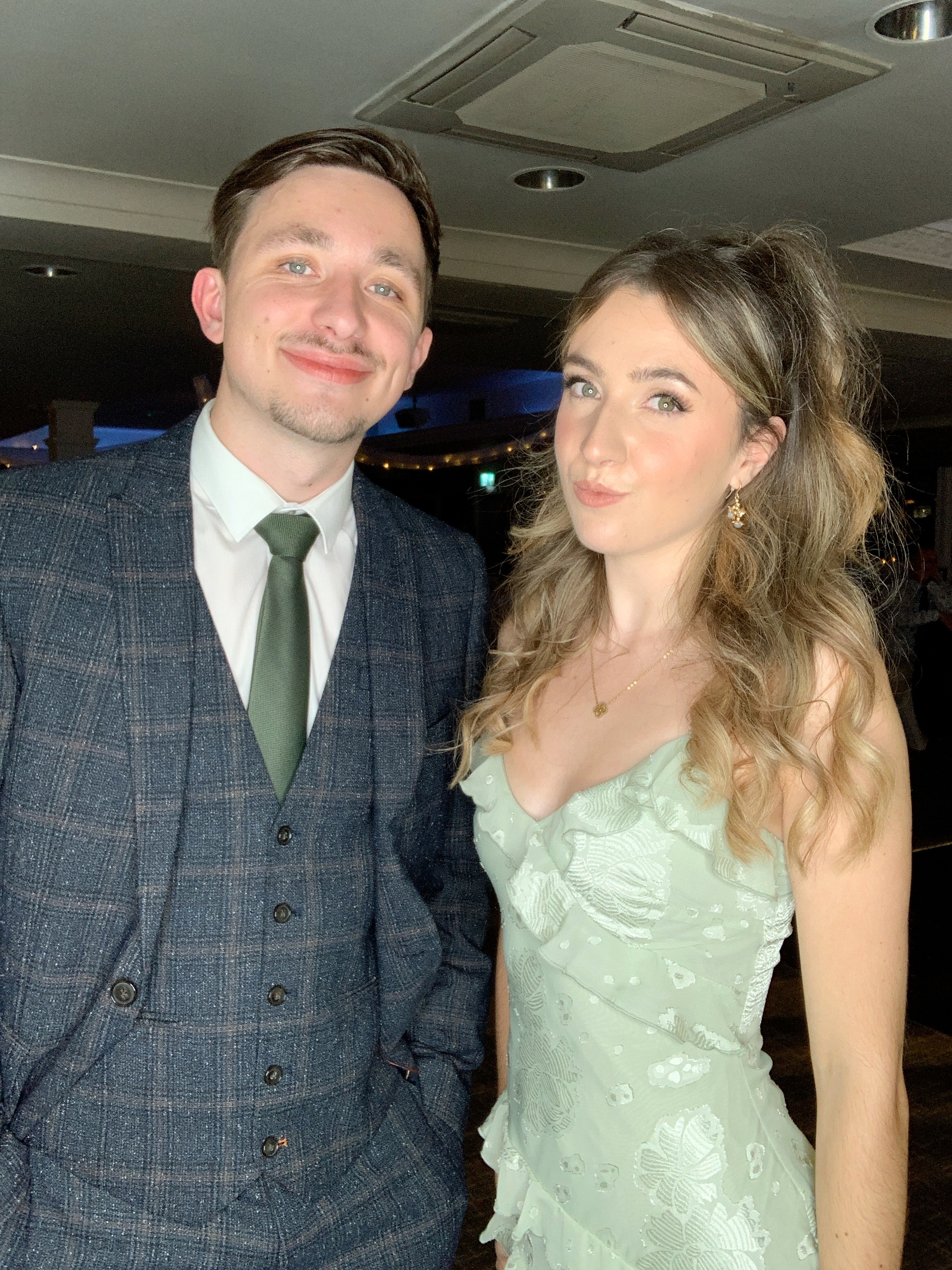 Magda & Oliver  | View more photos from the event at gallery.magicimages.uk/u/MagicImages/Magda-Oliver