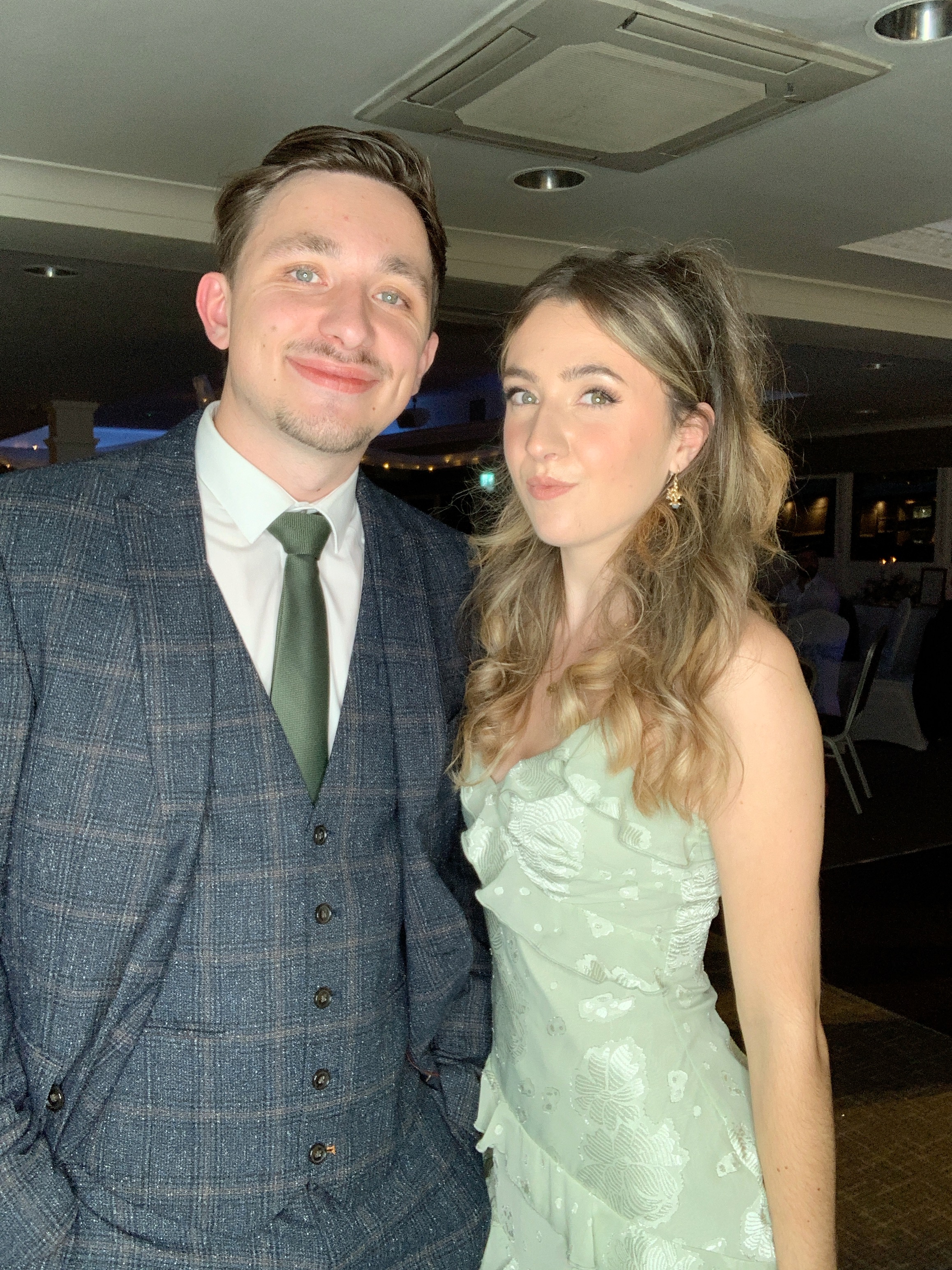 Magda & Oliver  | View more photos from the event at gallery.magicimages.uk/u/MagicImages/Magda-Oliver