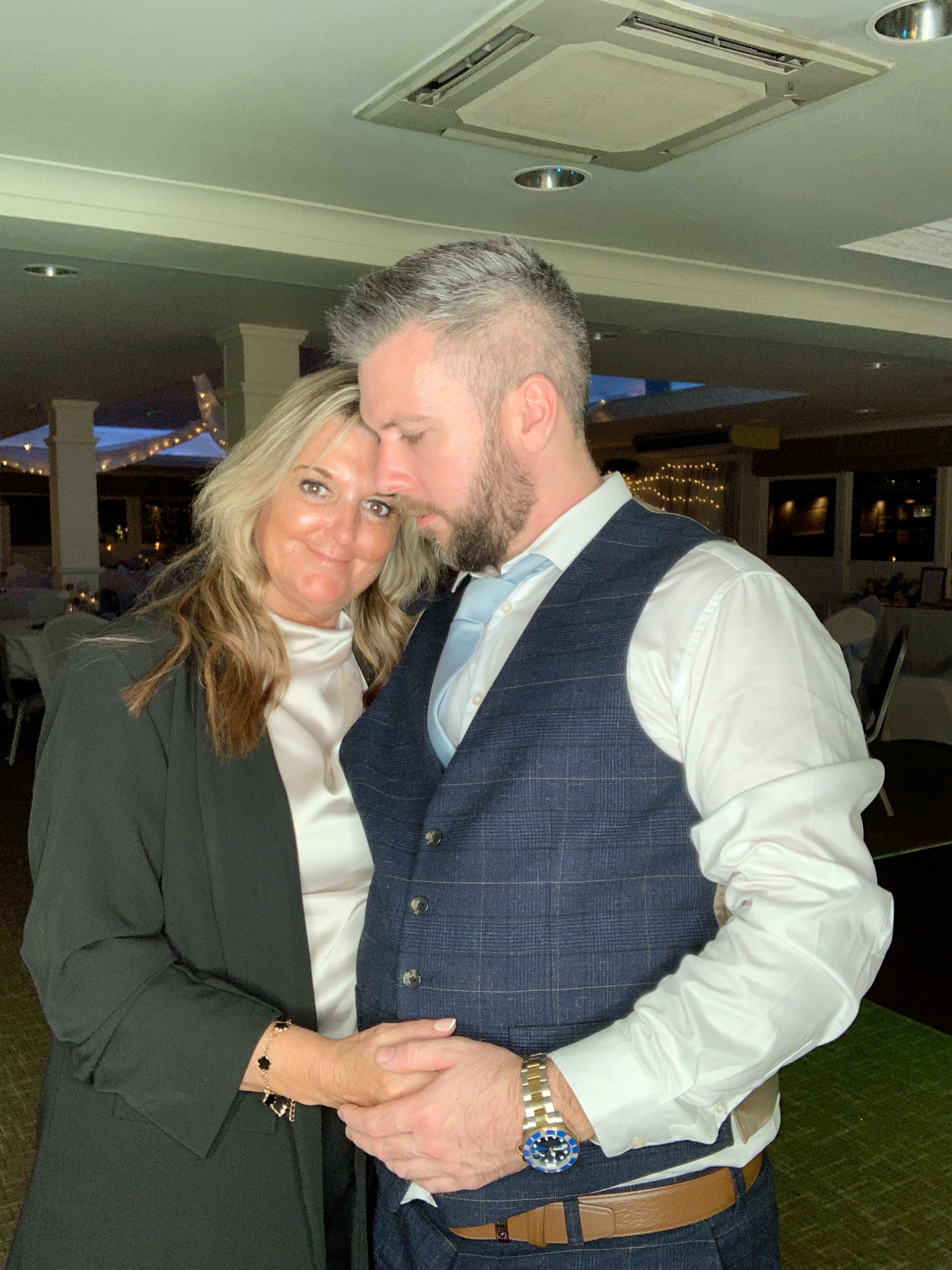 Magda & Oliver  | View more photos from the event at gallery.magicimages.uk/u/MagicImages/Magda-Oliver