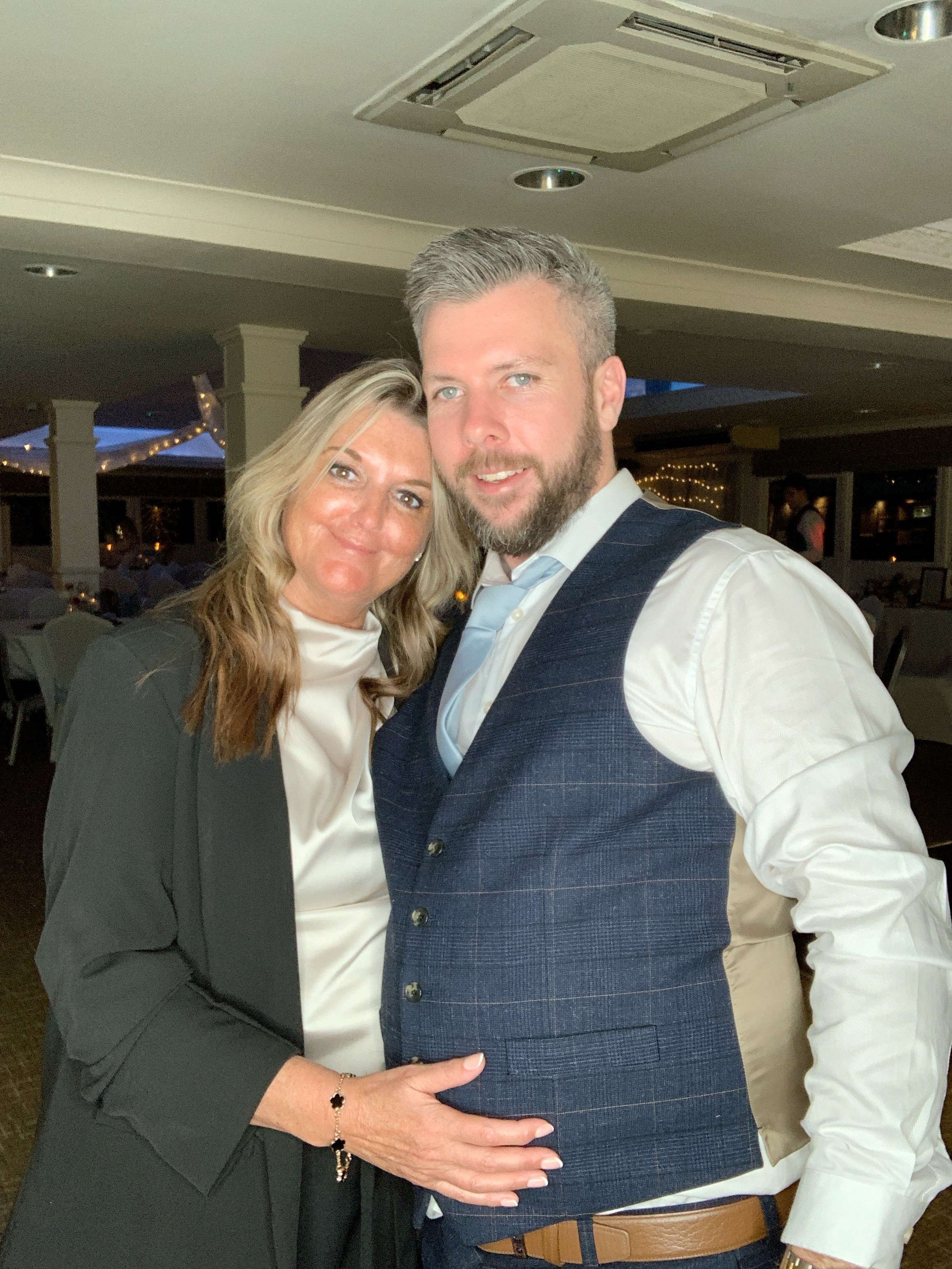 Magda & Oliver  | View more photos from the event at gallery.magicimages.uk/u/MagicImages/Magda-Oliver