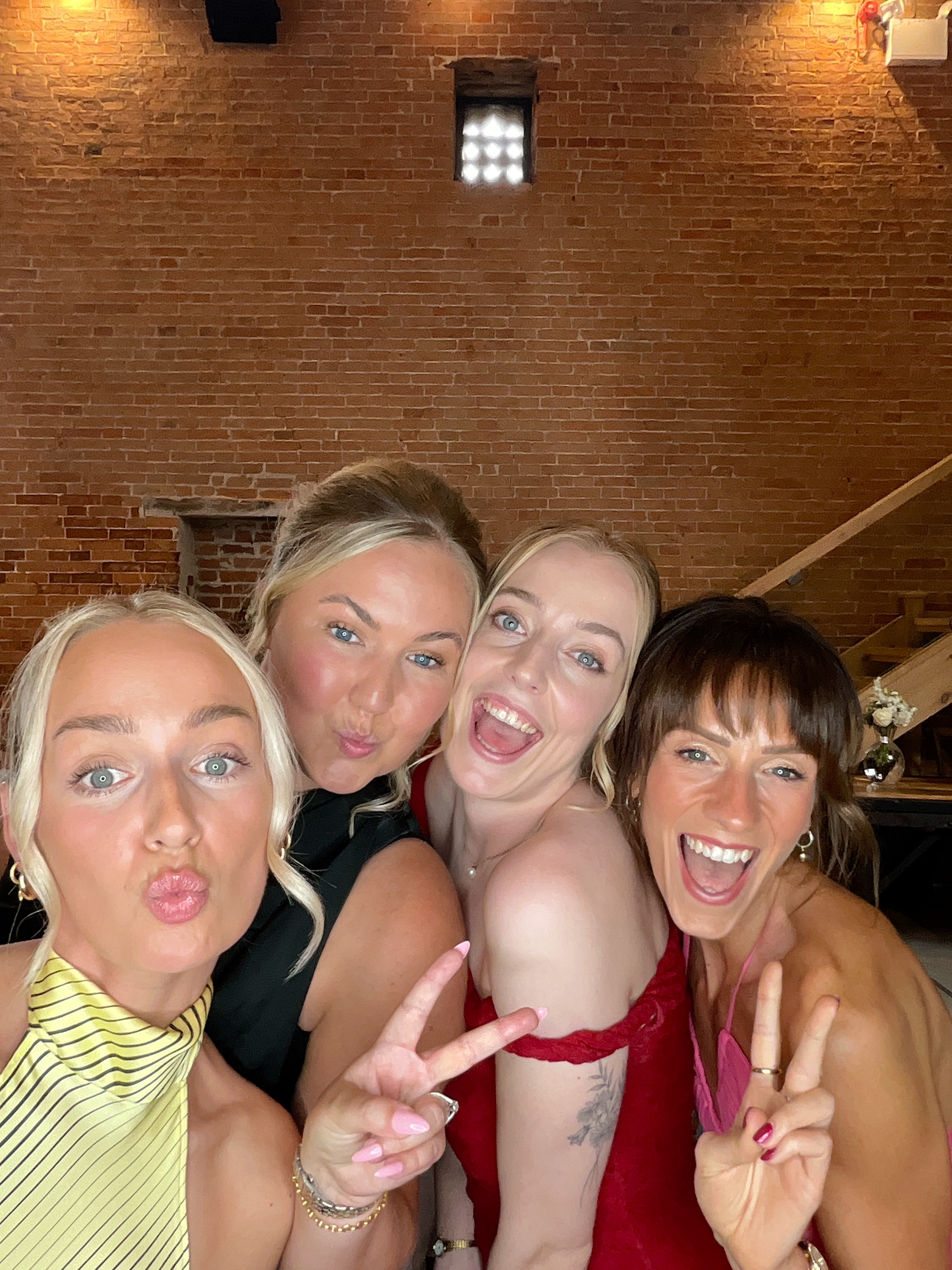 Michael & Olivia  | View more photos from the event at gallery.magicimages.uk/u/MagicImages/Michael-Olivia