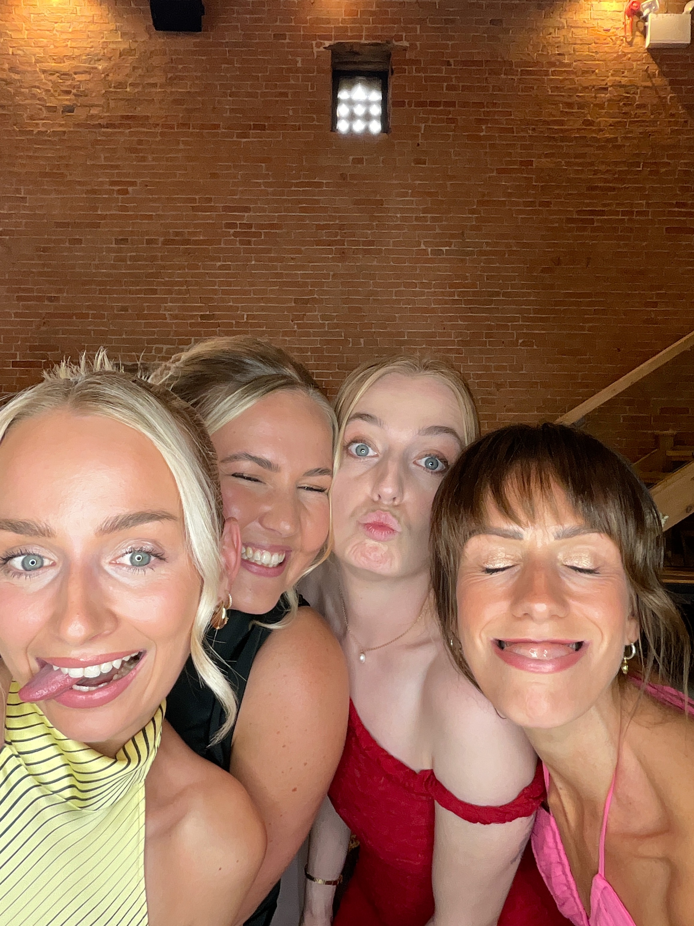 Michael & Olivia  | View more photos from the event at gallery.magicimages.uk/u/MagicImages/Michael-Olivia