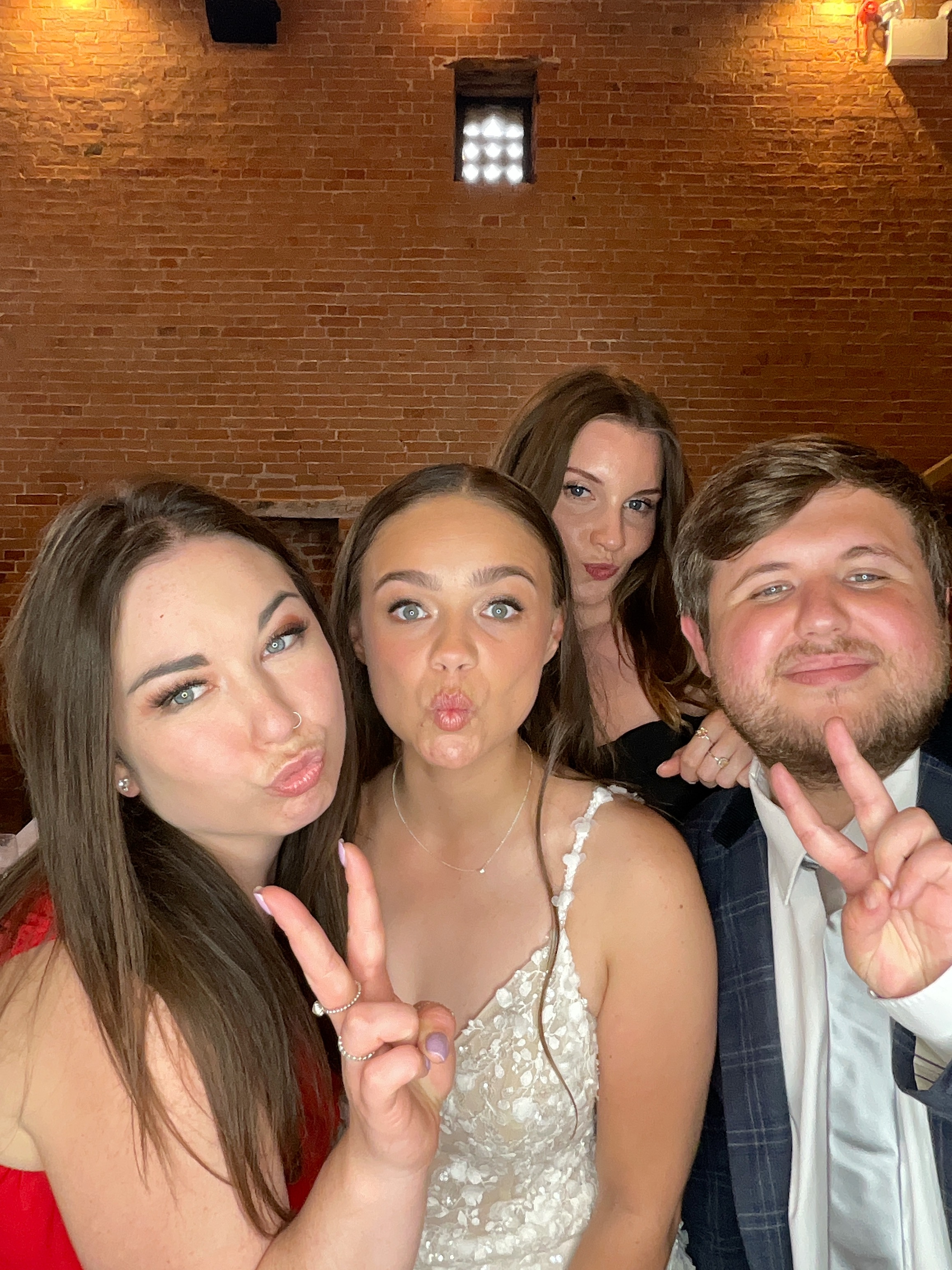 Michael & Olivia  | View more photos from the event at gallery.magicimages.uk/u/MagicImages/Michael-Olivia