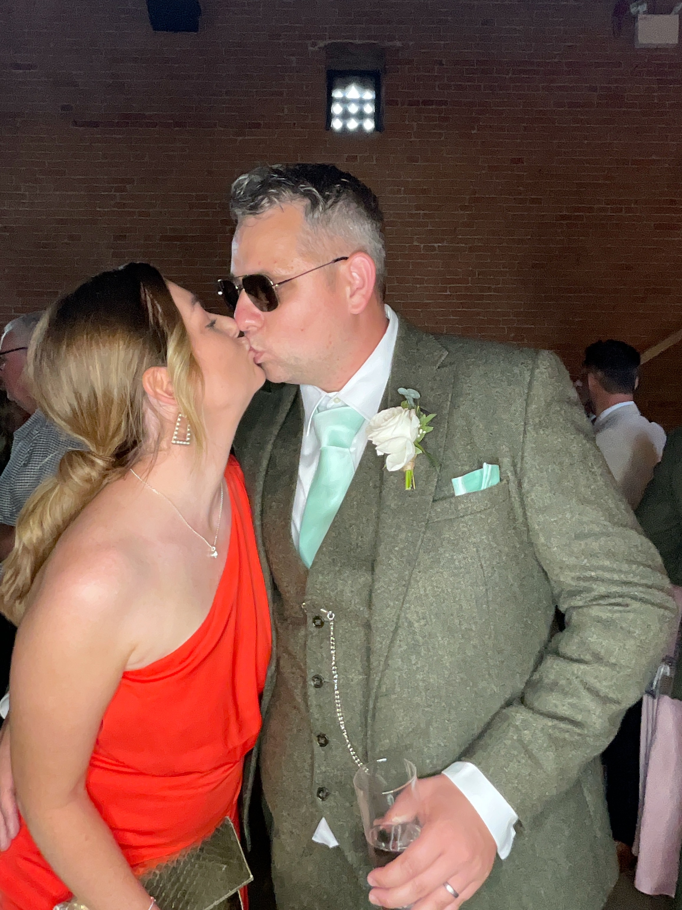 Michael & Olivia  | View more photos from the event at gallery.magicimages.uk/u/MagicImages/Michael-Olivia