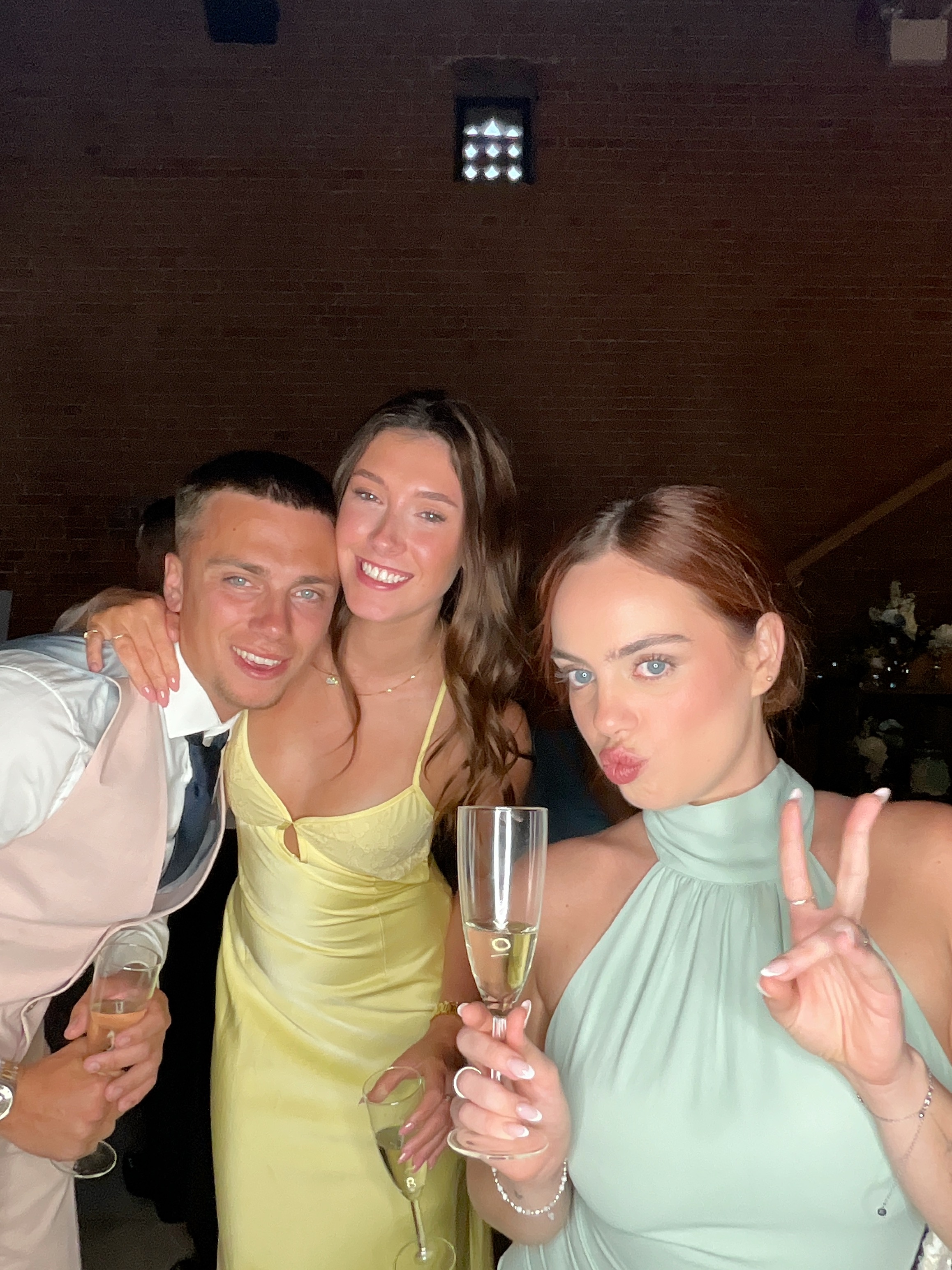 Michael & Olivia  | View more photos from the event at gallery.magicimages.uk/u/MagicImages/Michael-Olivia