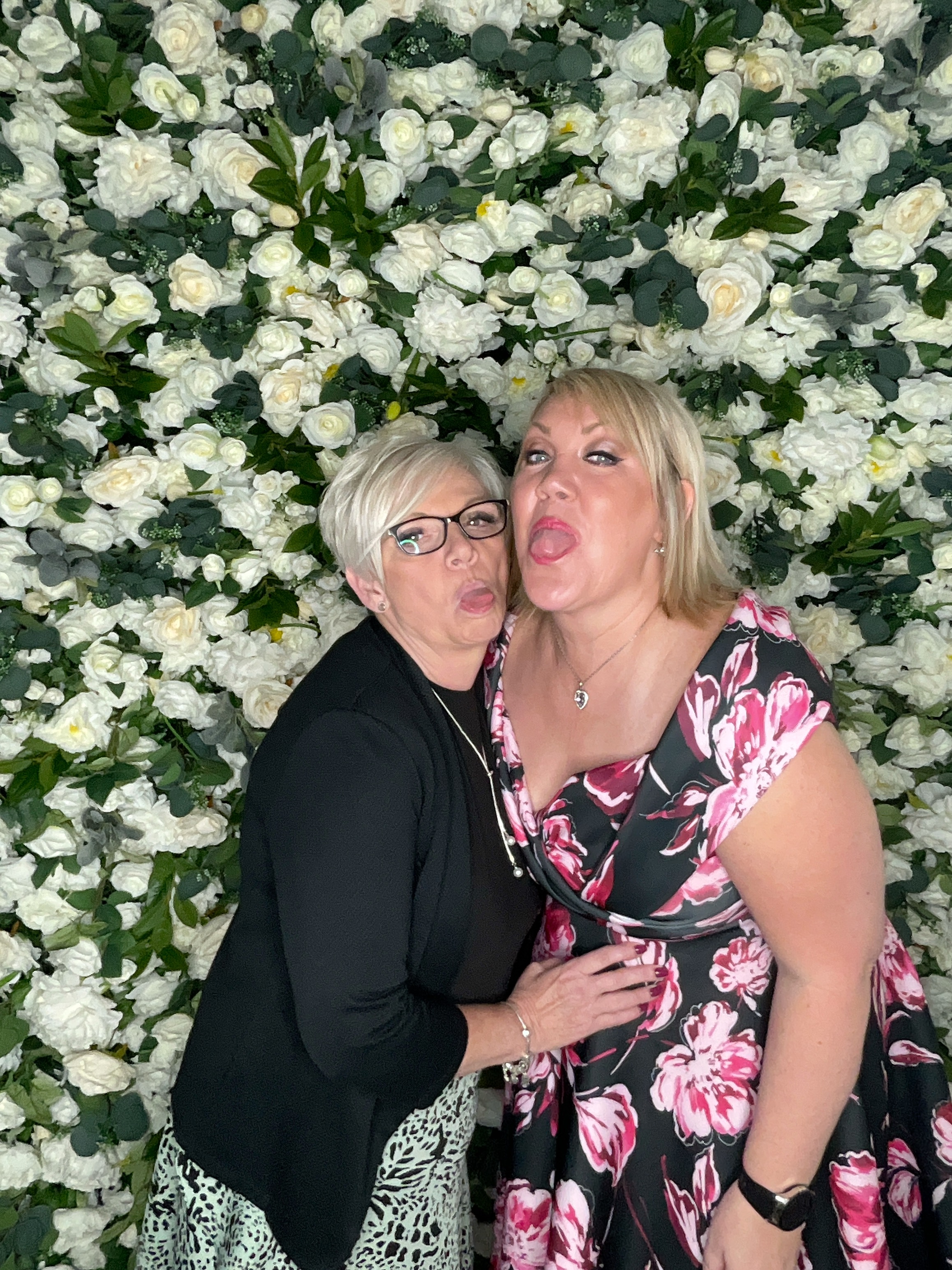 Mr & Mrs Cardwell | View more photos from the event at gallery.magicimages.uk/u/MagicImages/Mr-Mrs-Cardwell