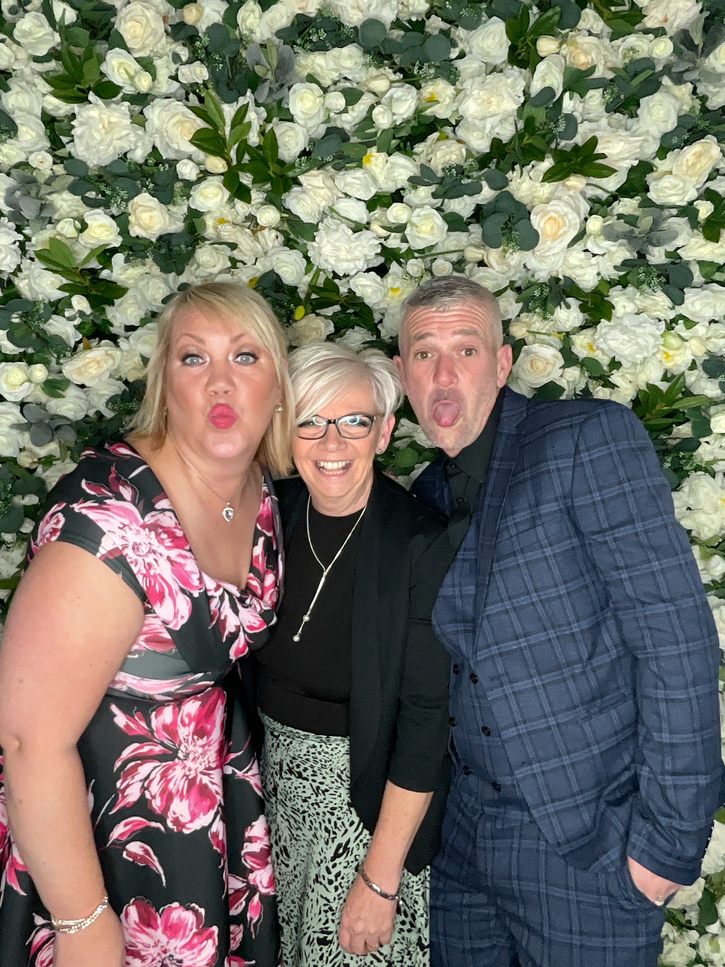 Mr & Mrs Cardwell | View more photos from the event at gallery.magicimages.uk/u/MagicImages/Mr-Mrs-Cardwell