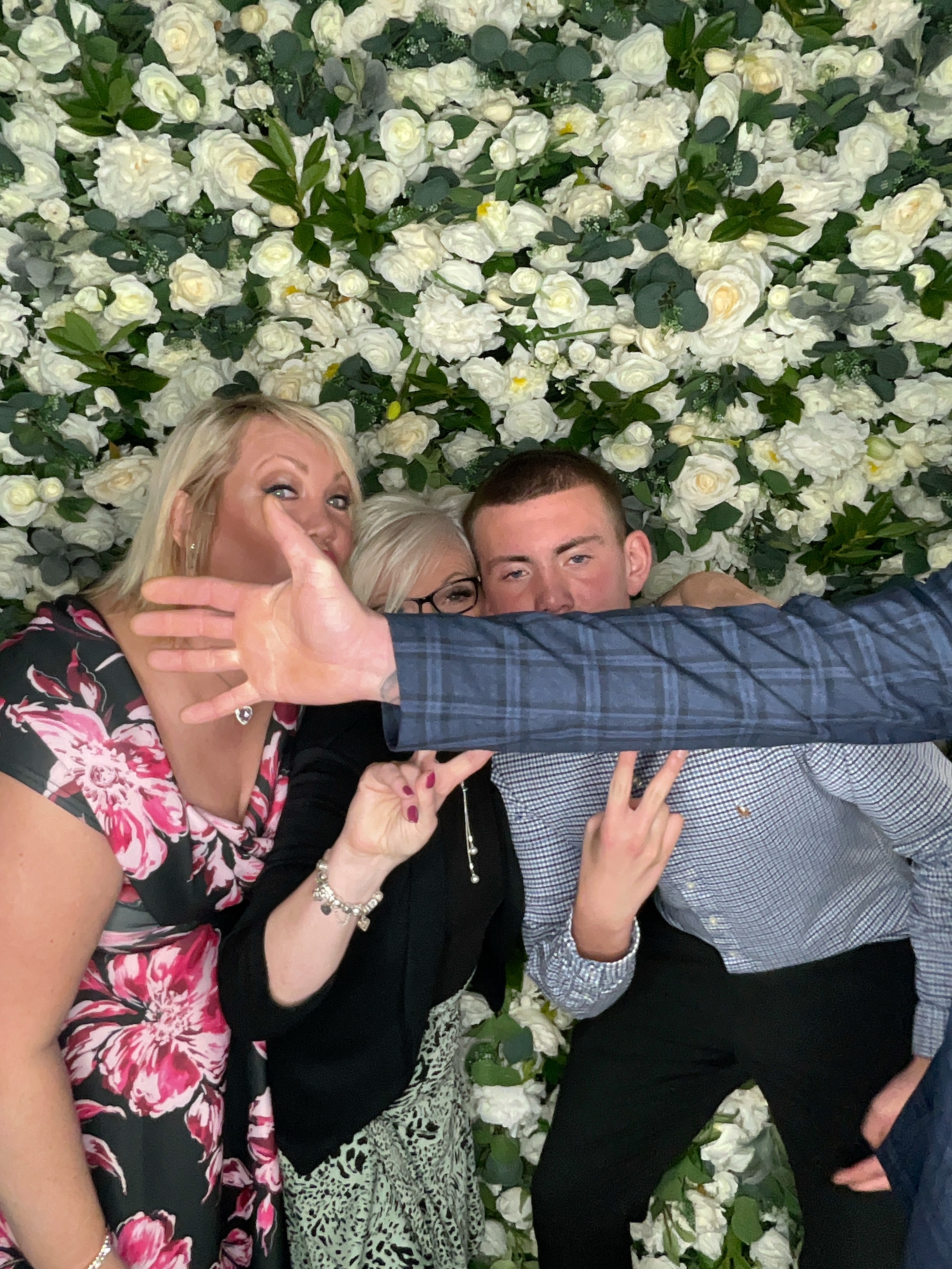 Mr & Mrs Cardwell | View more photos from the event at gallery.magicimages.uk/u/MagicImages/Mr-Mrs-Cardwell