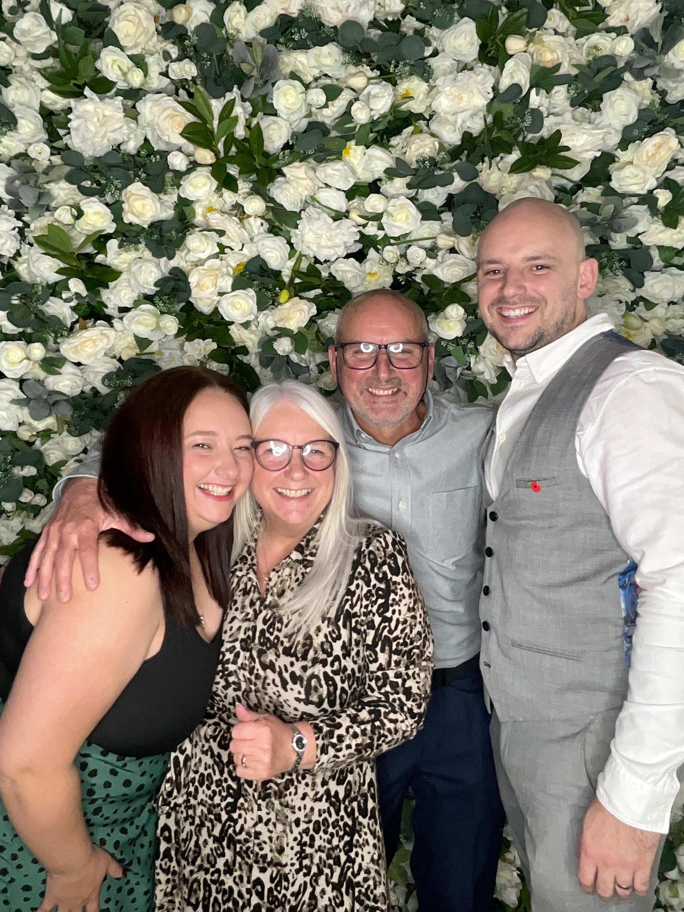 Mr & Mrs Cardwell | View more photos from the event at gallery.magicimages.uk/u/MagicImages/Mr-Mrs-Cardwell