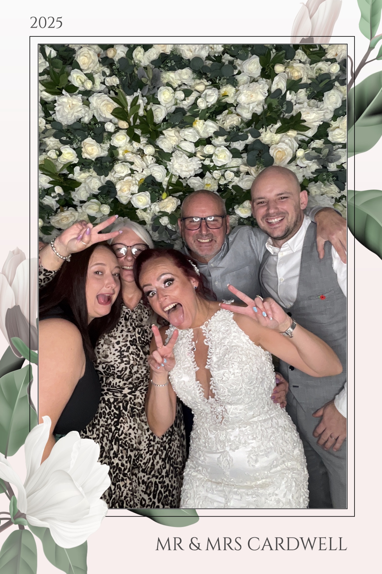 Mr & Mrs Cardwell | View more photos from the event at gallery.magicimages.uk/u/MagicImages/Mr-Mrs-Cardwell