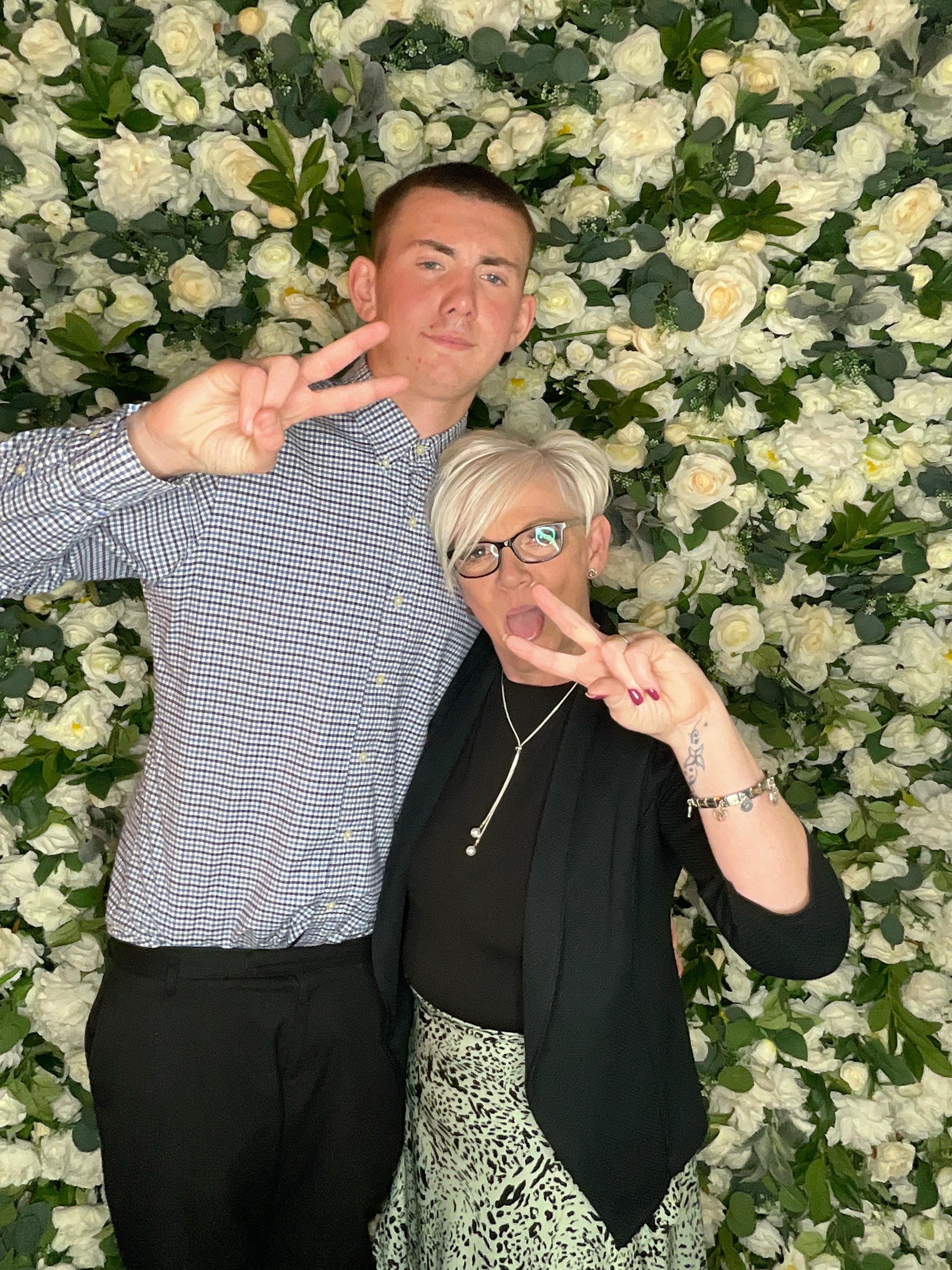 Mr & Mrs Cardwell | View more photos from the event at gallery.magicimages.uk/u/MagicImages/Mr-Mrs-Cardwell