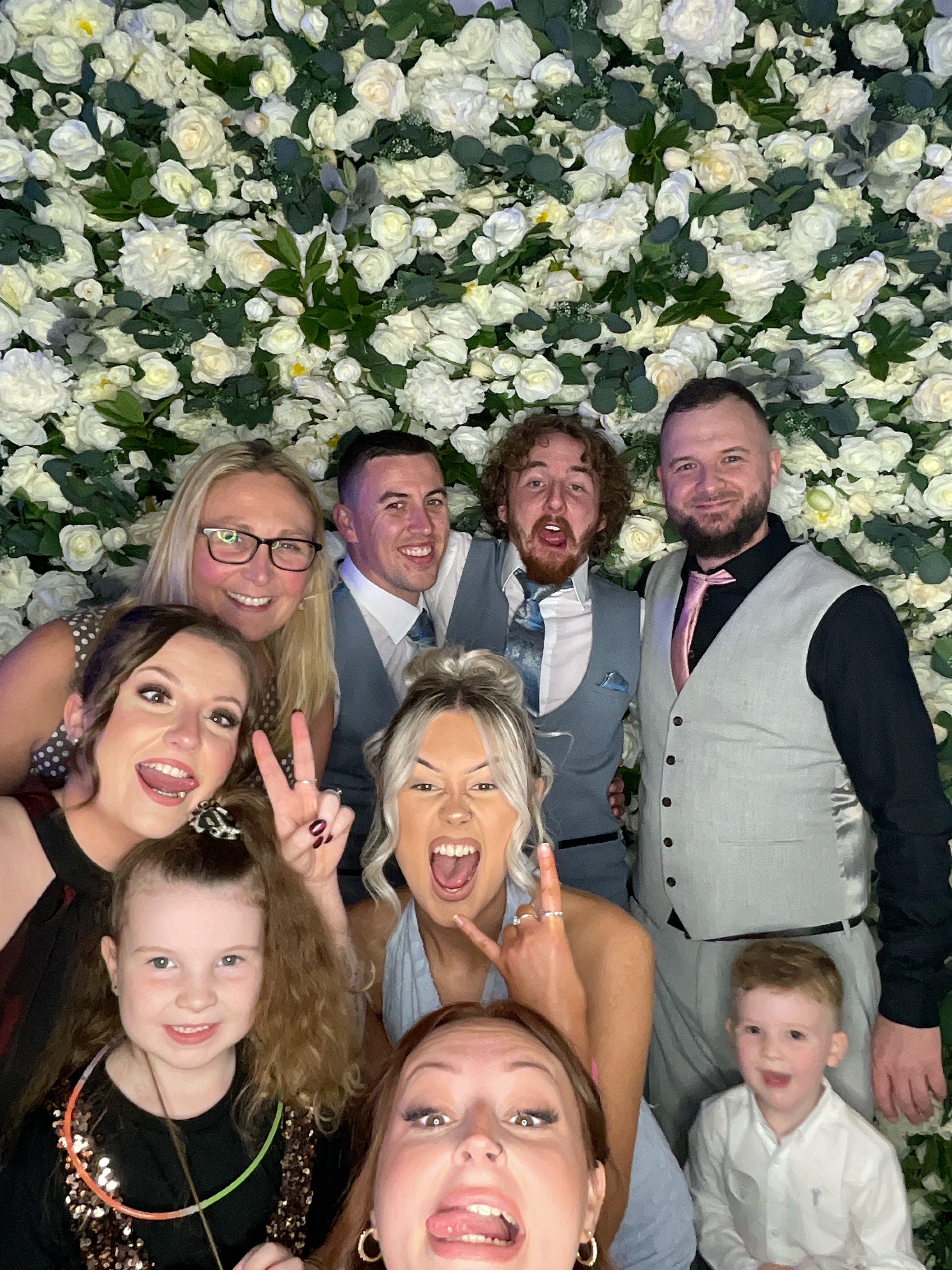 Mr & Mrs Cardwell | View more photos from the event at gallery.magicimages.uk/u/MagicImages/Mr-Mrs-Cardwell