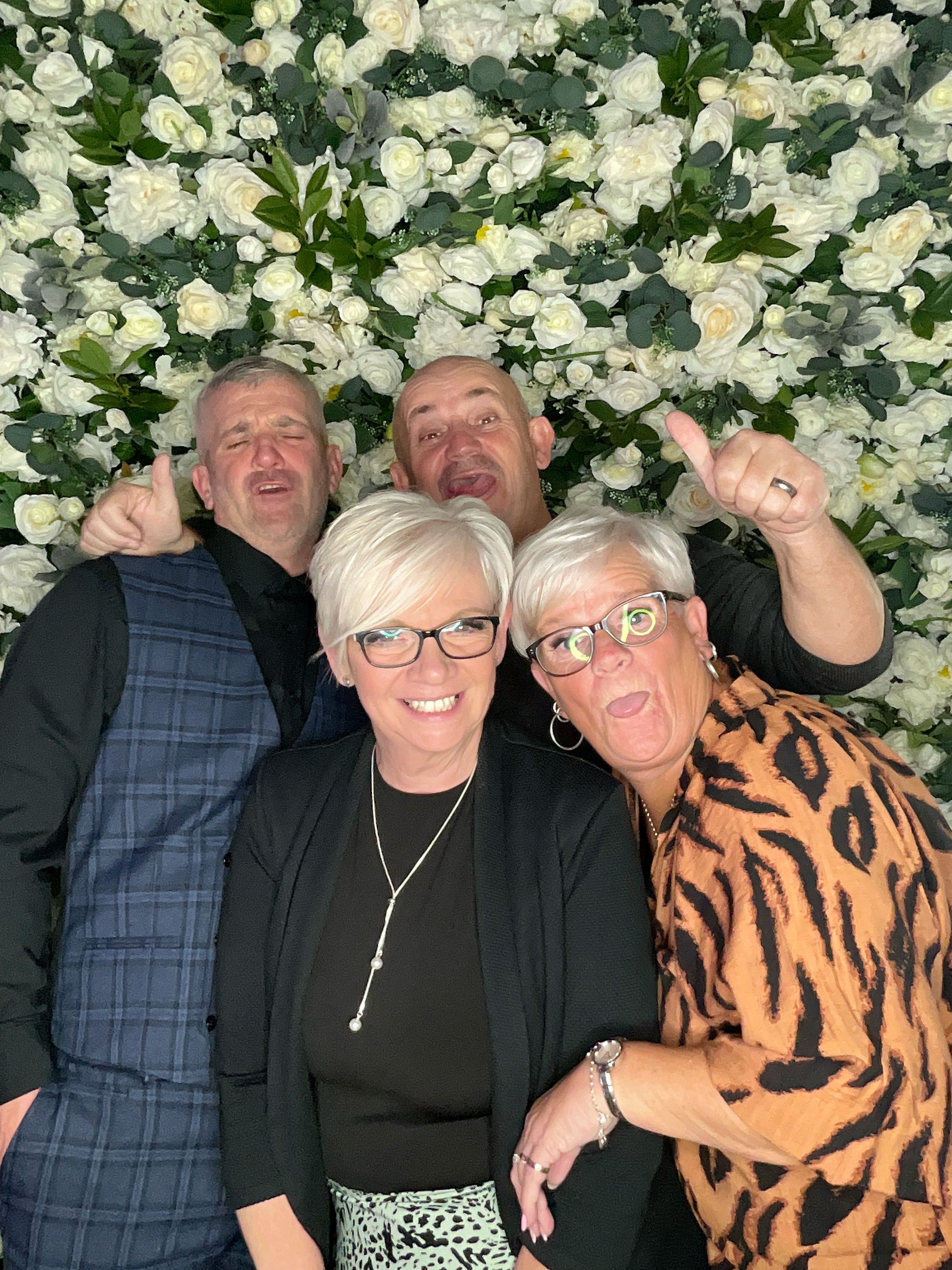 Mr & Mrs Cardwell | View more photos from the event at gallery.magicimages.uk/u/MagicImages/Mr-Mrs-Cardwell