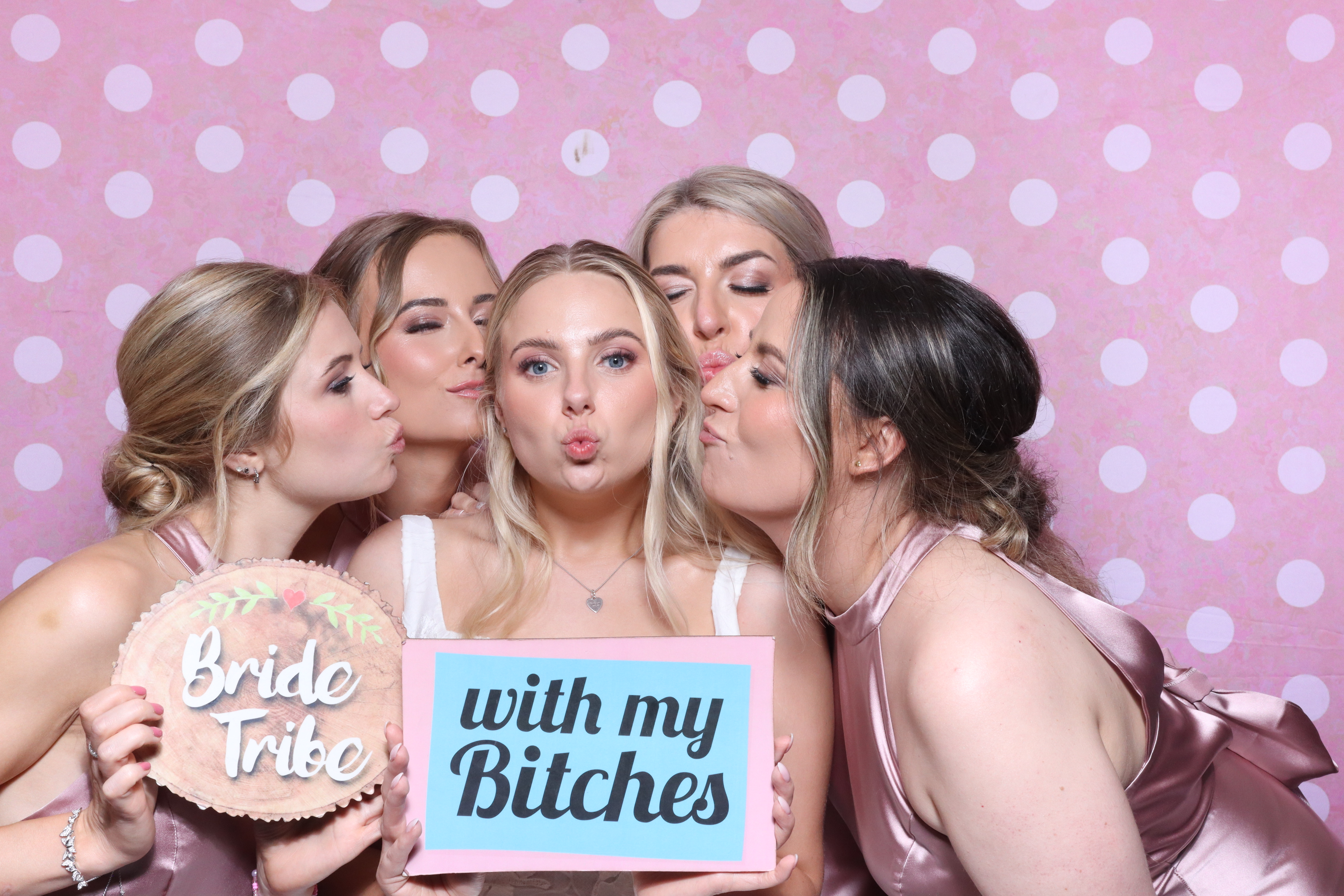 Mr & Mrs Cooper  | View more photos from the event at gallery.magicimages.uk/u/MagicImages/Mr-Mrs-Cooper