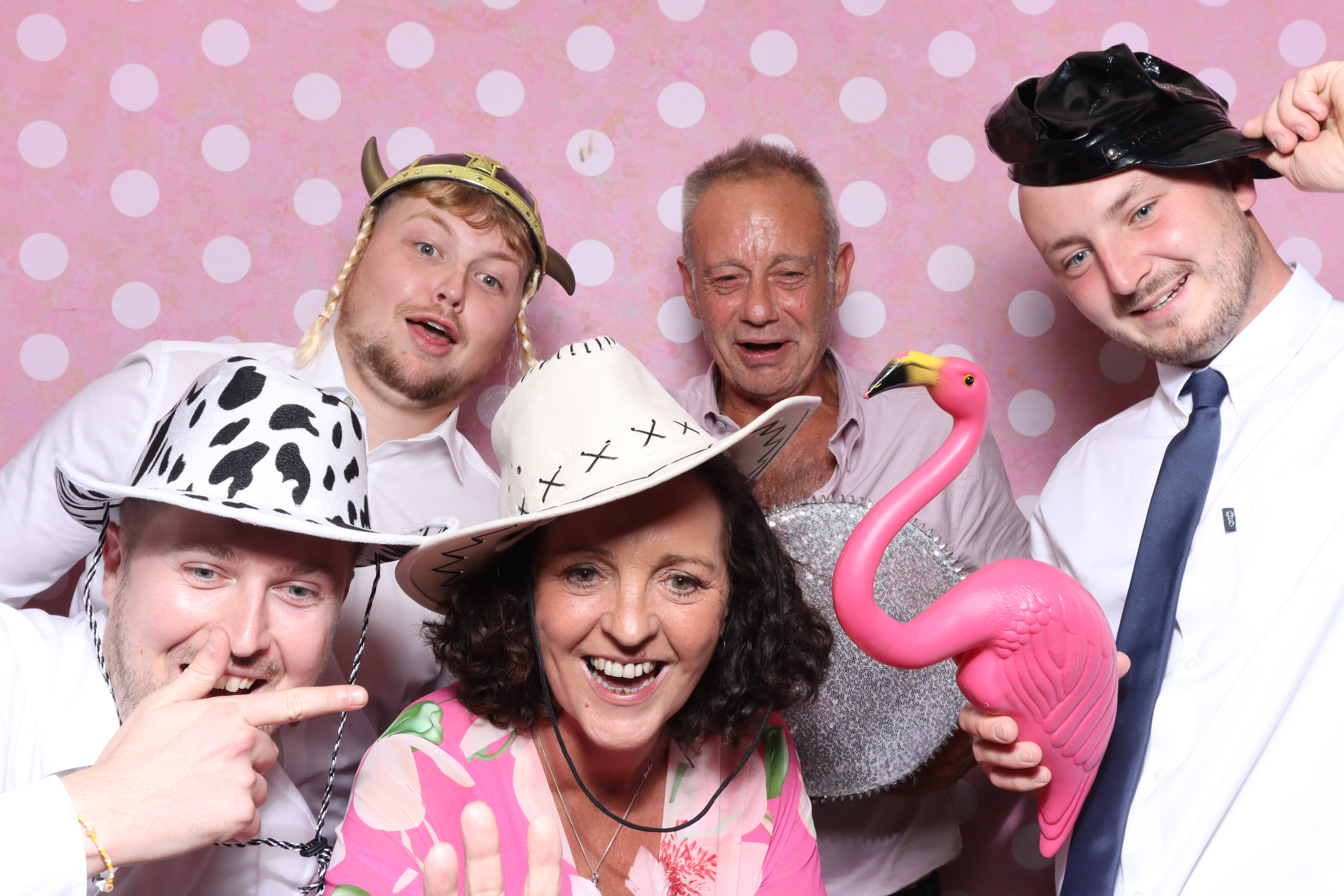 Mr & Mrs Cooper  | View more photos from the event at gallery.magicimages.uk/u/MagicImages/Mr-Mrs-Cooper