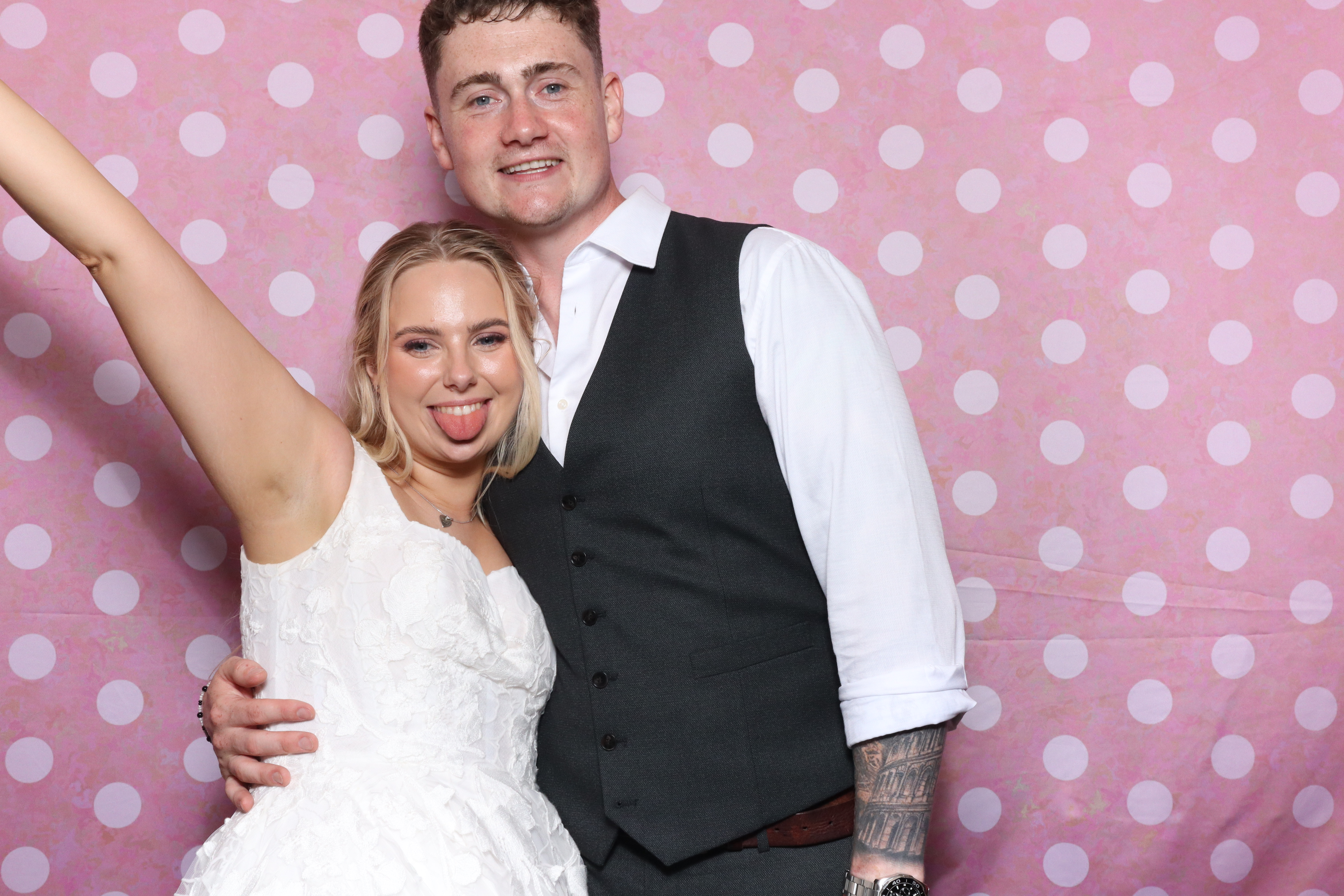 Mr & Mrs Cooper  | View more photos from the event at gallery.magicimages.uk/u/MagicImages/Mr-Mrs-Cooper