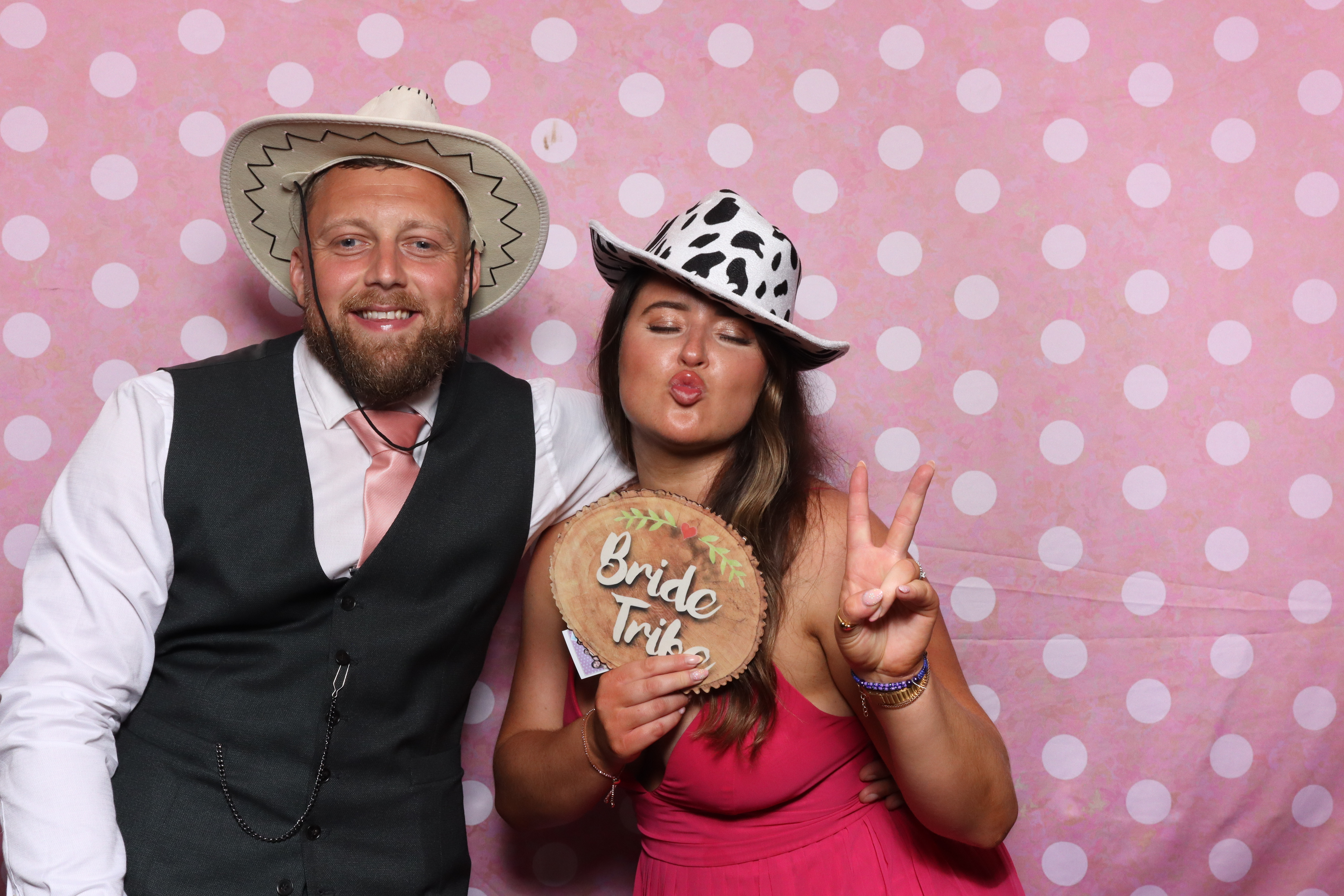 Mr & Mrs Cooper  | View more photos from the event at gallery.magicimages.uk/u/MagicImages/Mr-Mrs-Cooper