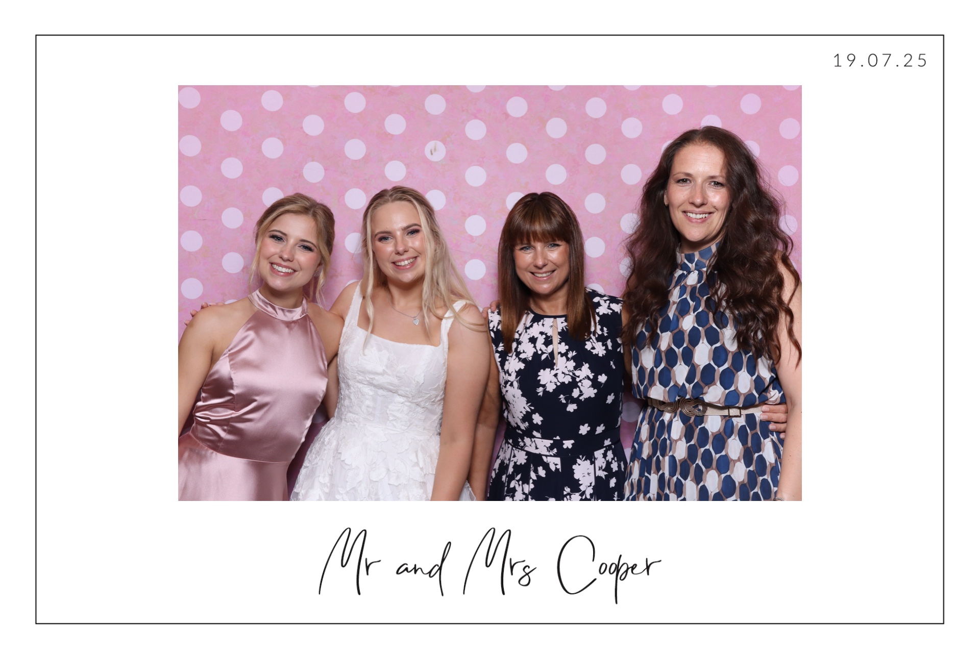 Mr & Mrs Cooper  | View more photos from the event at gallery.magicimages.uk/u/MagicImages/Mr-Mrs-Cooper