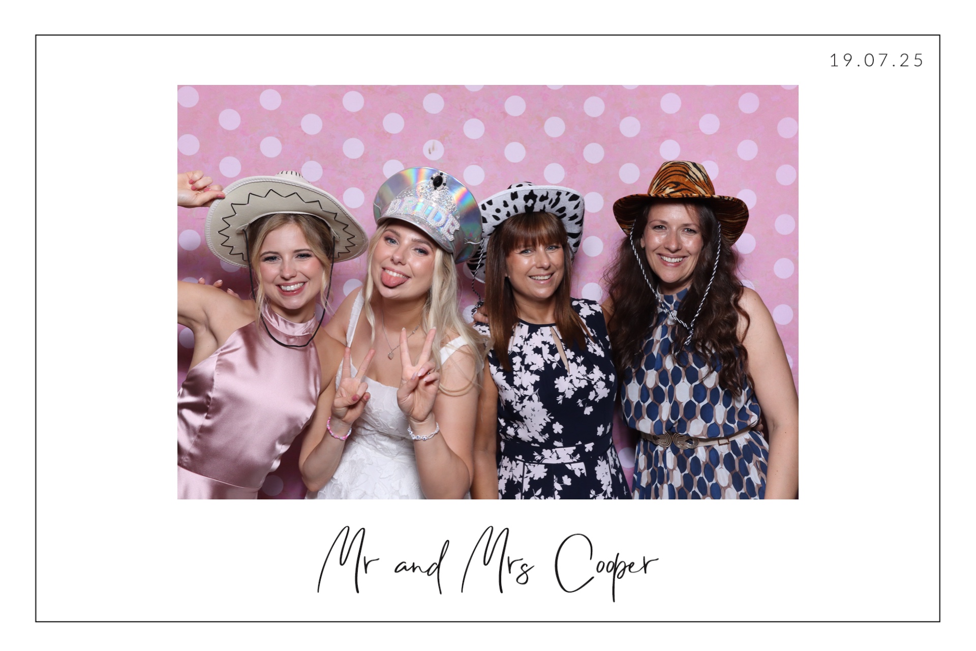 Mr & Mrs Cooper  | View more photos from the event at gallery.magicimages.uk/u/MagicImages/Mr-Mrs-Cooper