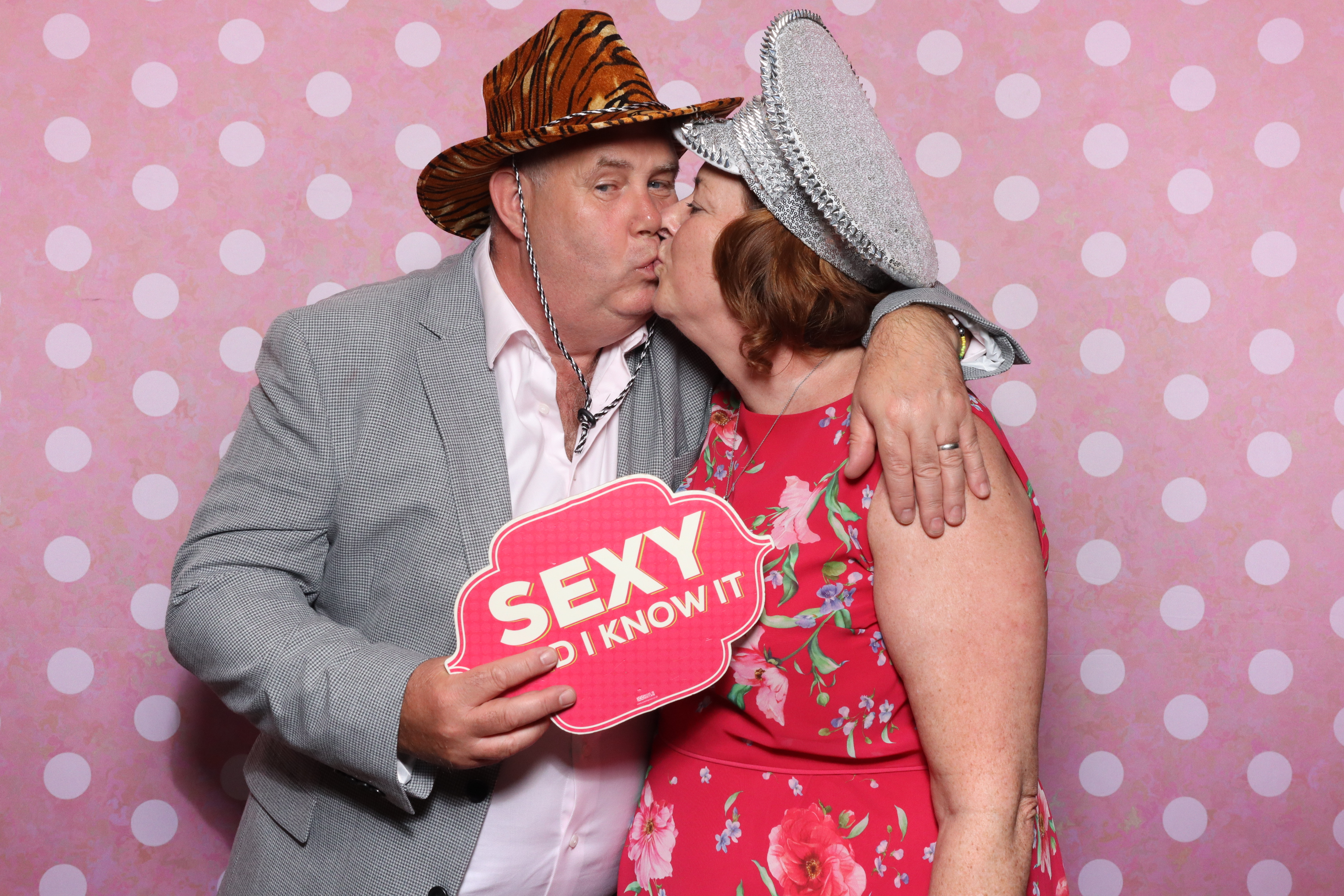 Mr & Mrs Cooper  | View more photos from the event at gallery.magicimages.uk/u/MagicImages/Mr-Mrs-Cooper